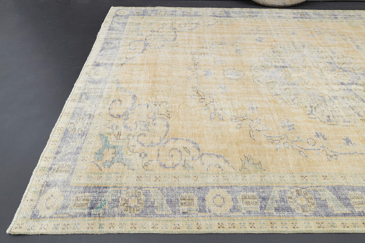 209x317 cm vintage Anatolian area rug – Fulyadil, low pile, wool