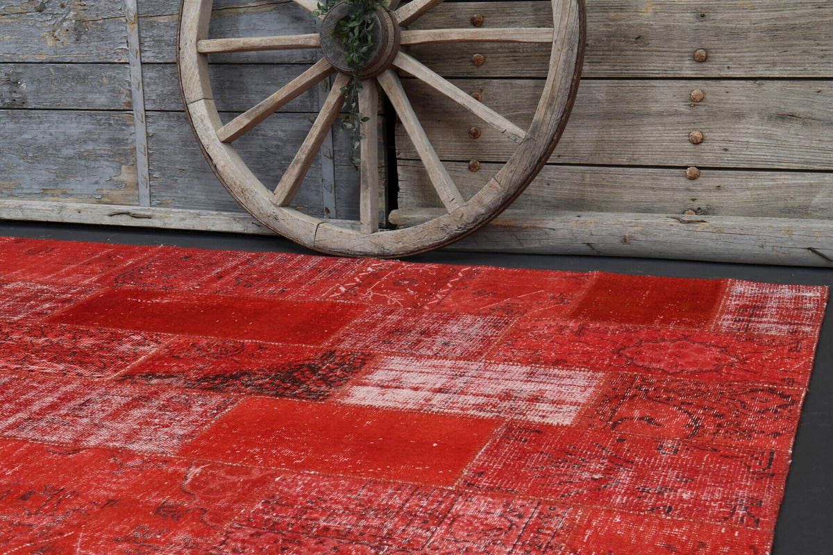 Bestefsan rug: 1960s handmade Anatolian rug with solid motifs and fabric backing