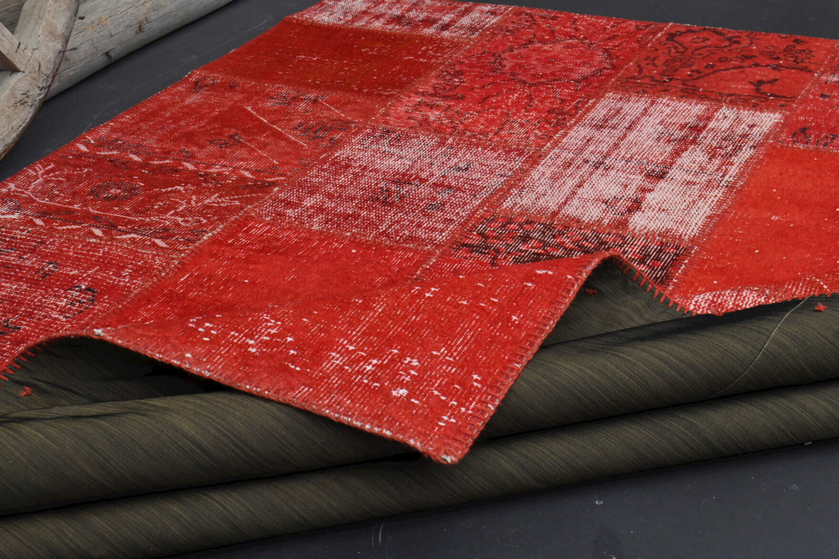 Bestefsan – vintage solid rug for living room or bedroom, 5'8" x 8' (172x243 cm)
