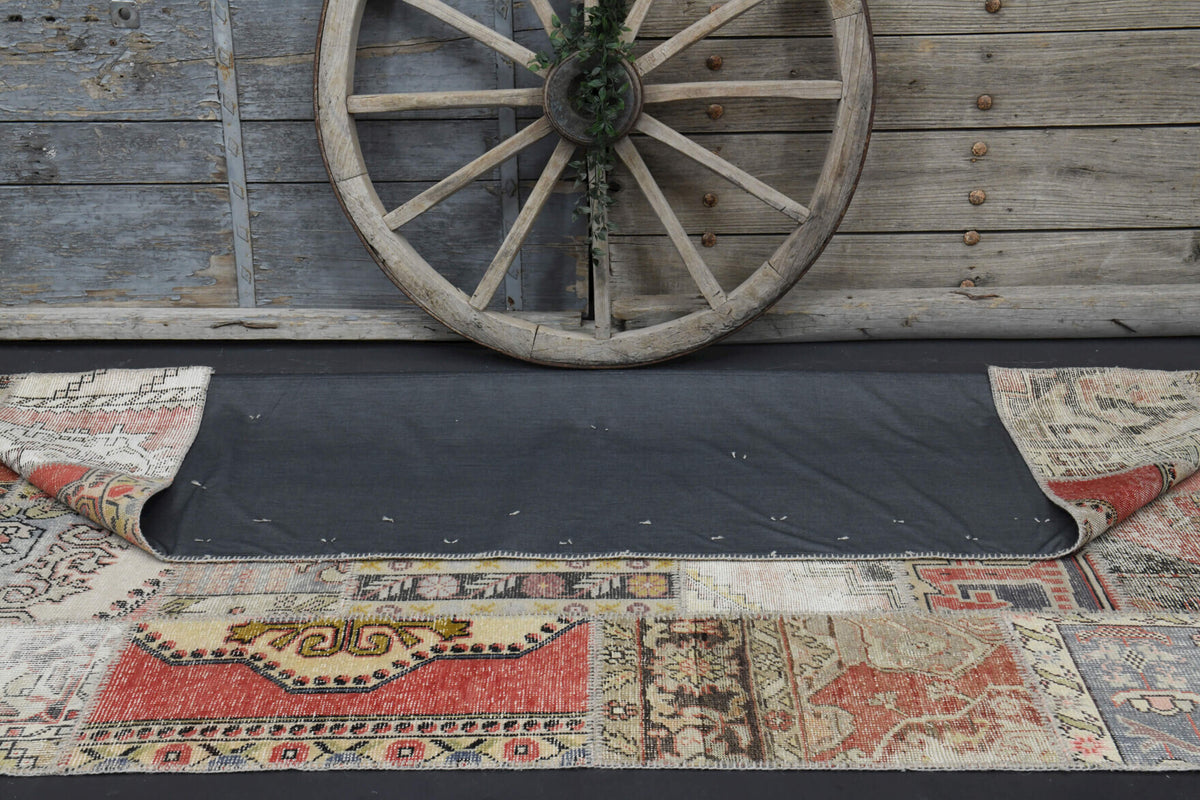Patchwork Vintage Area Rug in wool – 1960s piece from Anatolia, Turkey | Fame Rugs