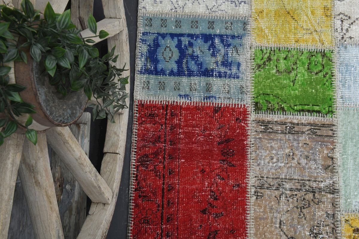 Handmade wool rug from Anatolia, Turkey – Handmade Vintage Patchwork Area Rug 6'7" x 9'10"