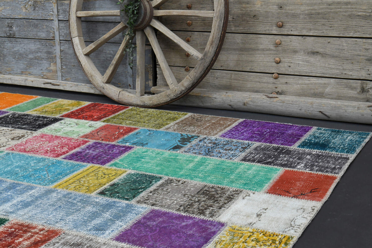 Aybahar rug: 1960s handmade Anatolian rug with oriental motifs and fabric backing