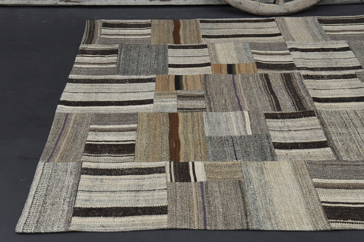 One-of-a-kind 1960s Anatolian vintage kilim rug in wool, 6'1" x 8'6"