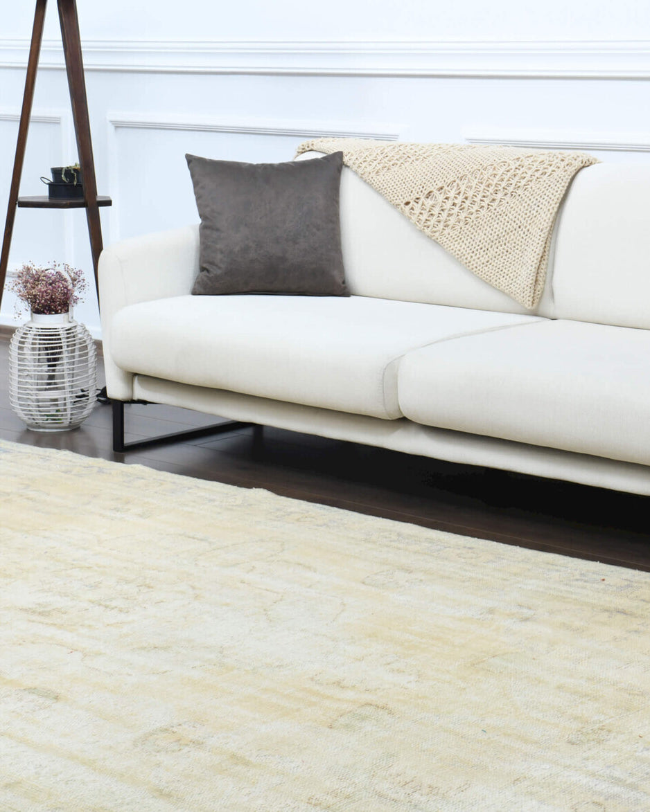 Handmade wool rug from Anatolia, Turkey – Beige Ecru Handmade Antique Area Rug 5'9" x 9'5"