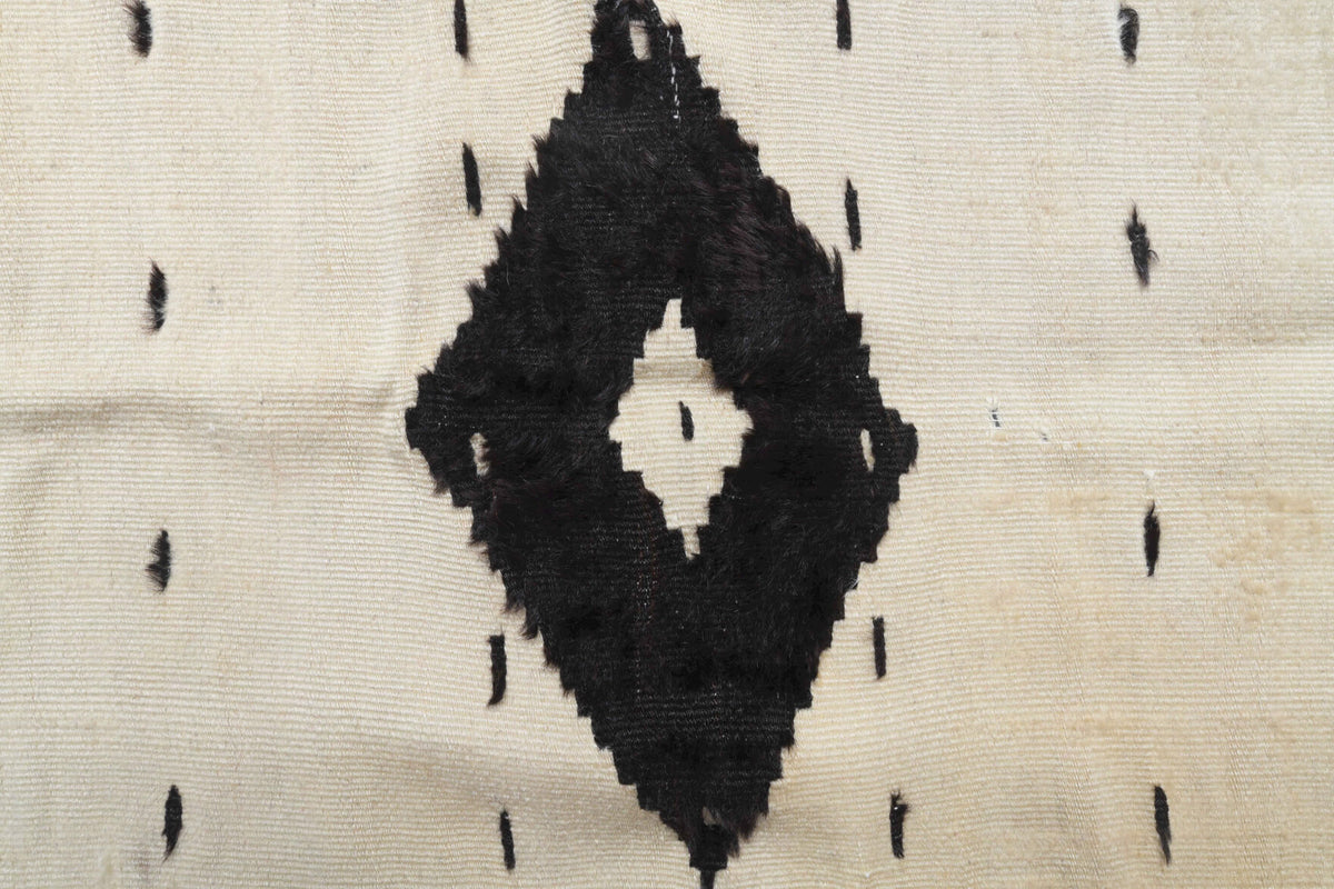 Handwoven flatweave wool kilim from Anatolia, Turkey – Handmade Vintage Accent Kilim Rug 4'7" x 6'5"