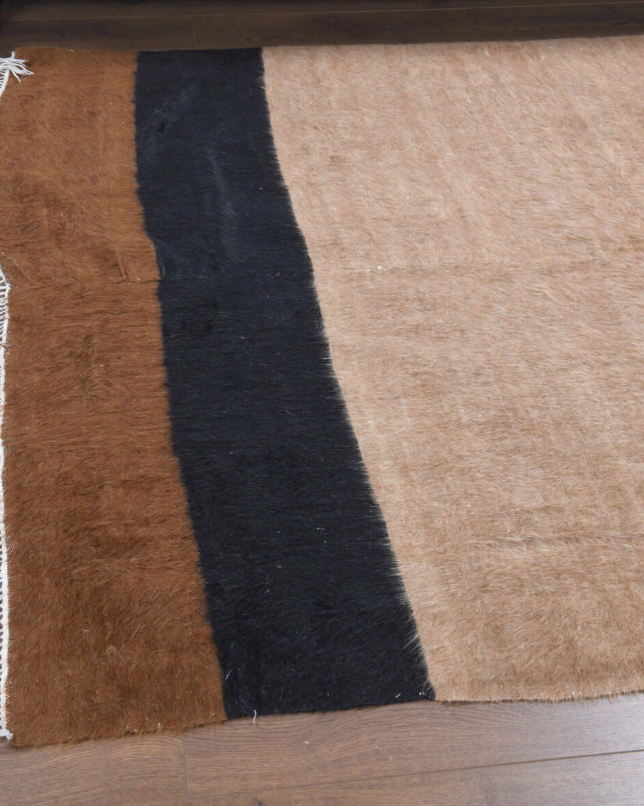 Timodoxe – vintage solid kilim for living room or bedroom, 5'5" x 6'11" (166x210 cm)