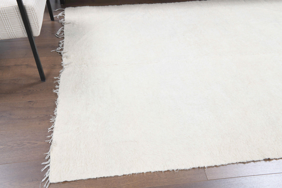 Tiftik kilim: 1960s handwoven flatweave Anatolian kilim with ikat motifs