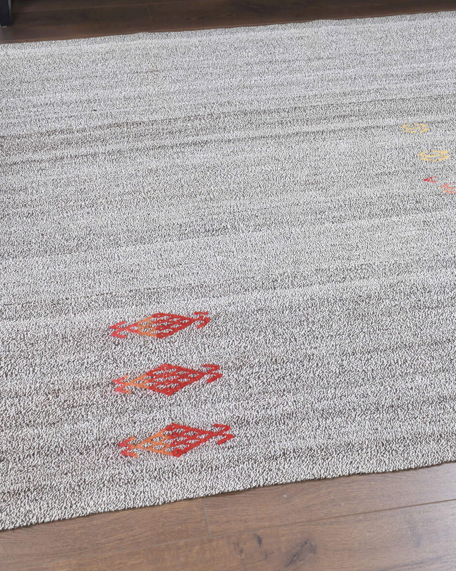 Hand-crafted Anatolian vintage kilim Sulegonca in wool, 1960s