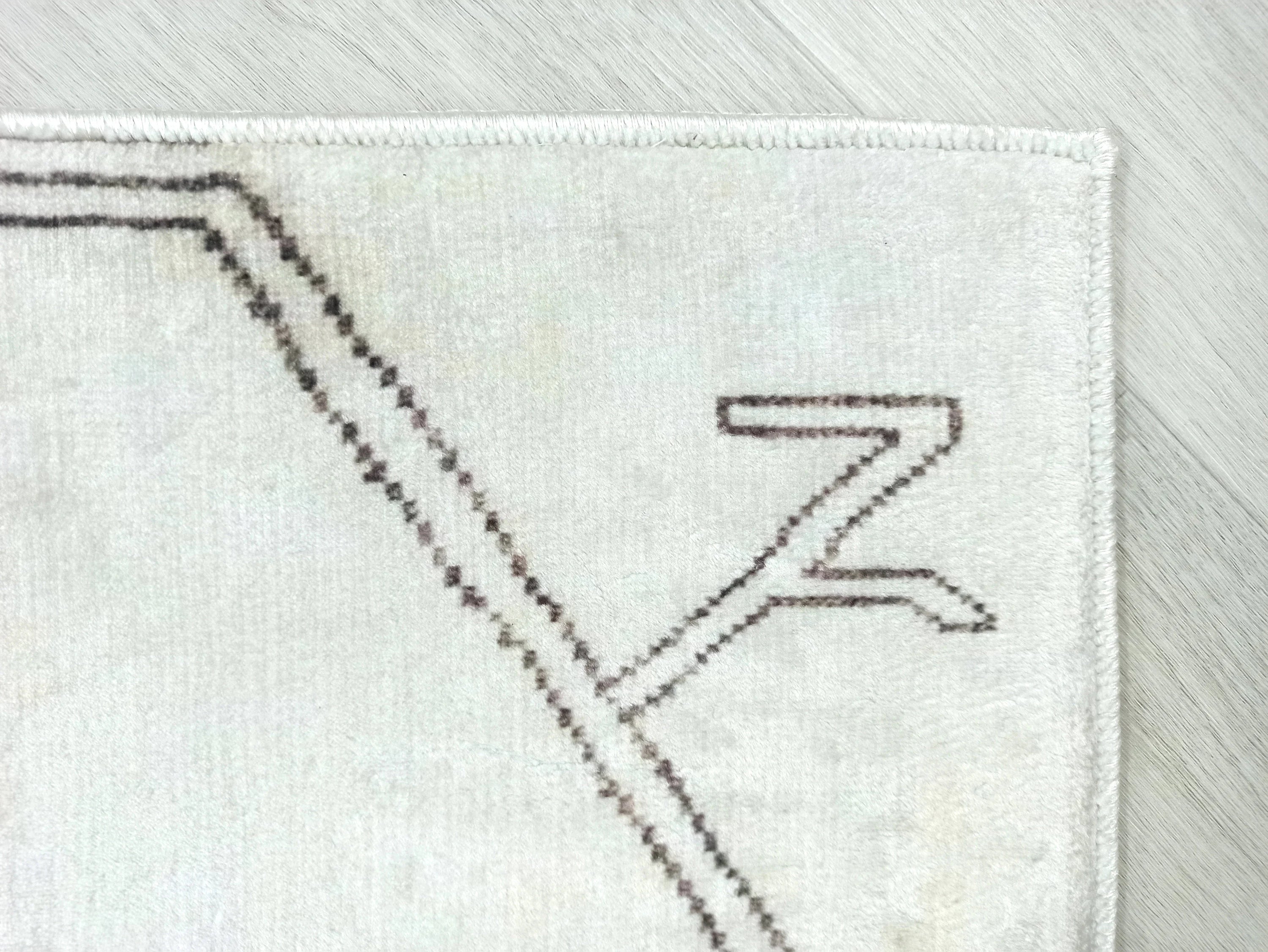 Flinda Neutral Cream Turkish Rug