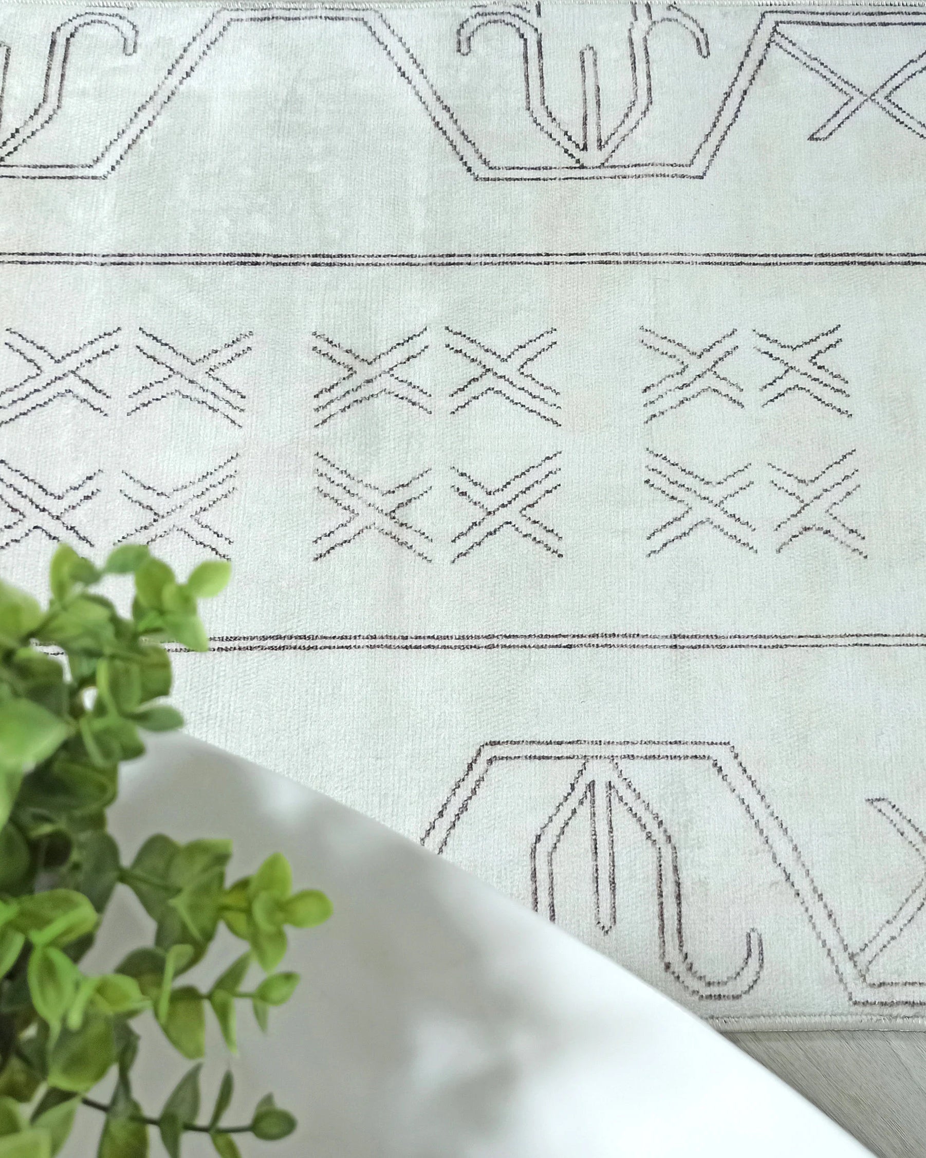 Flinda Neutral Cream Turkish Rug