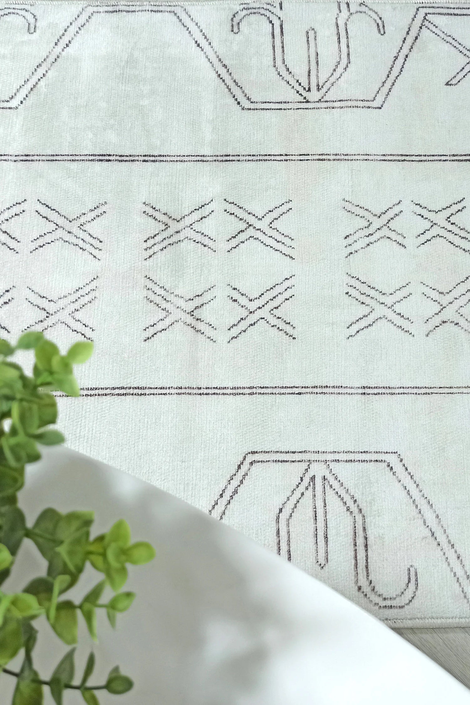 Flinda Neutral Cream Turkish Rug