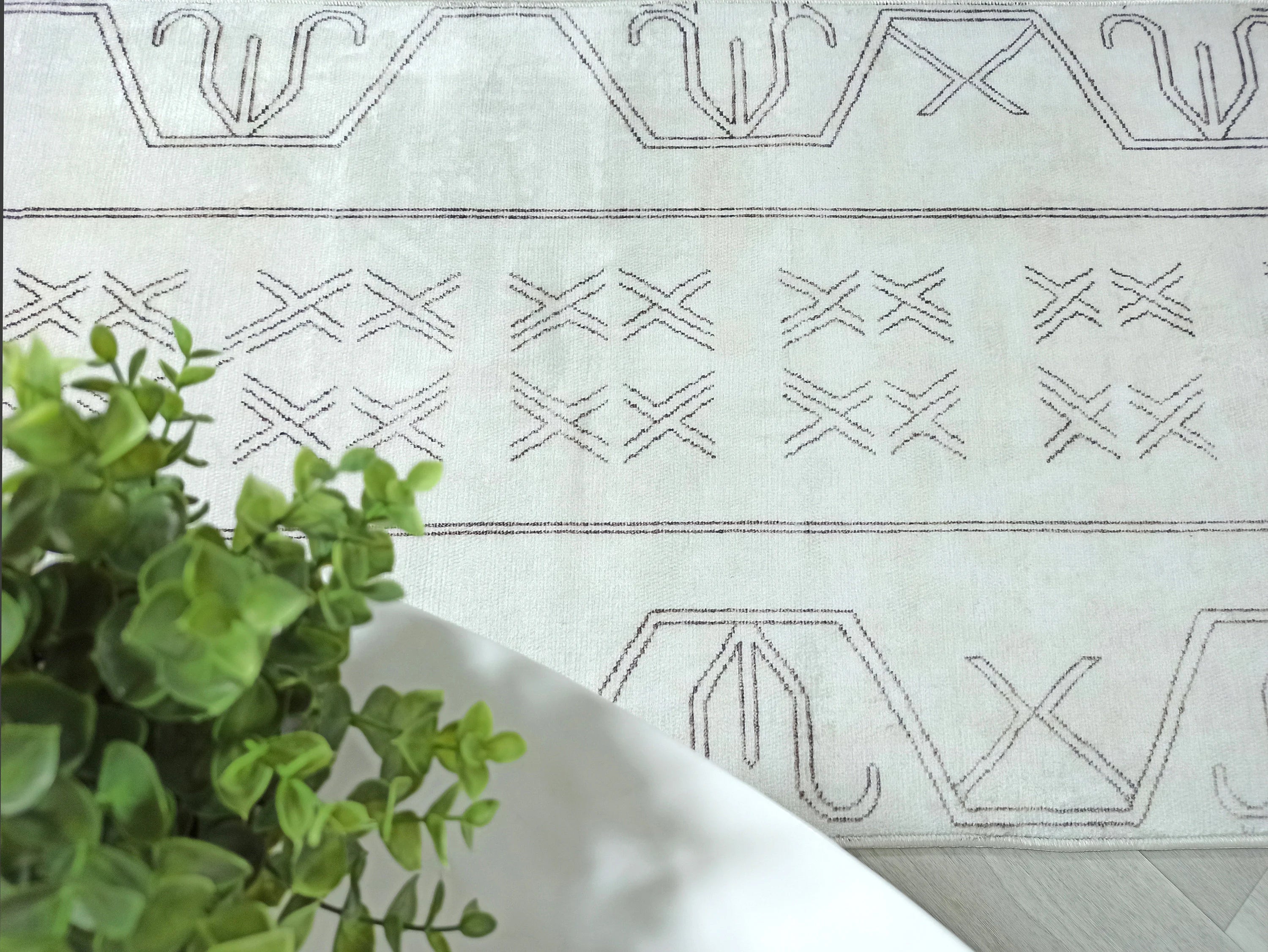 Flinda Neutral Cream Turkish Rug