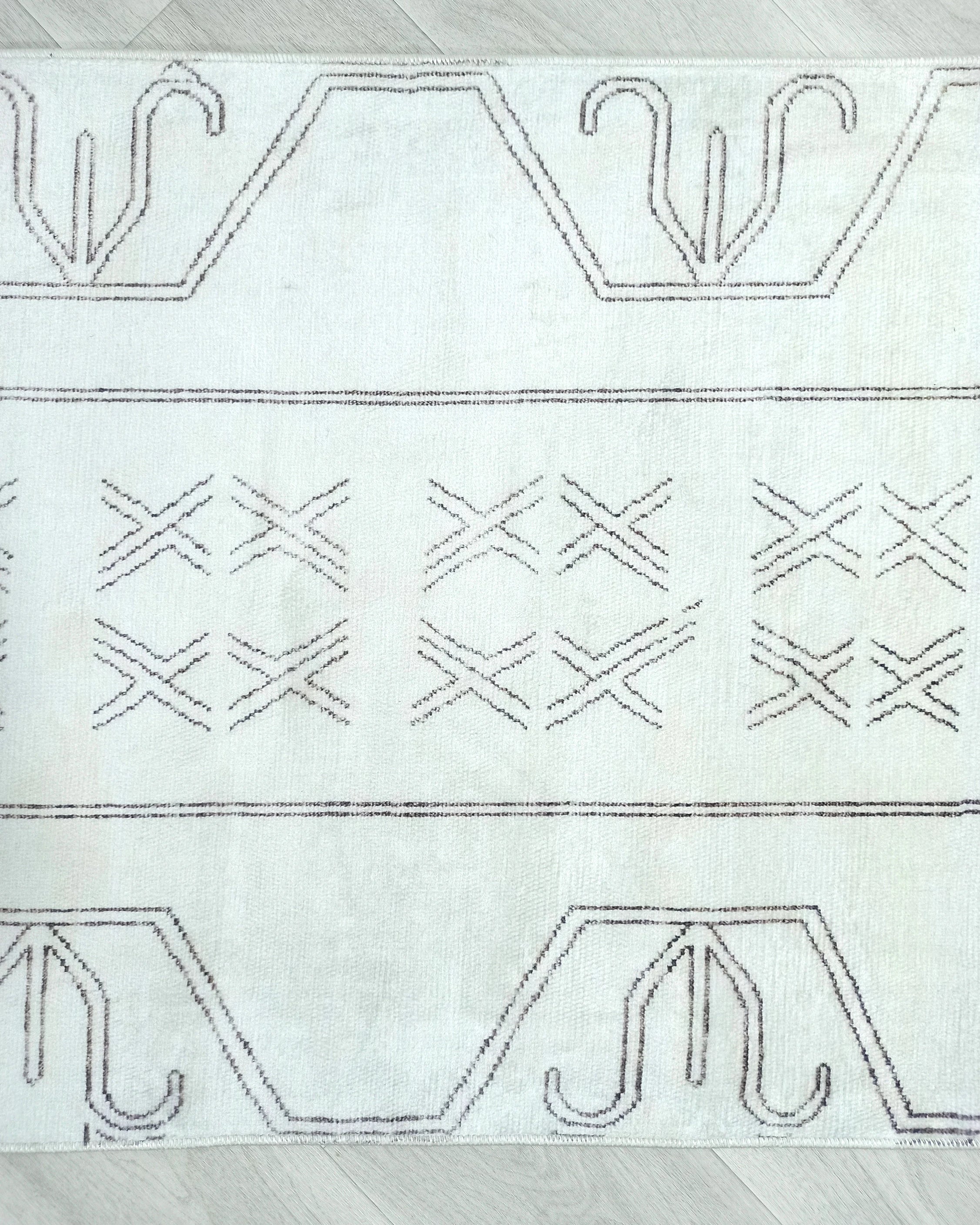 Flinda Neutral Cream Turkish Rug