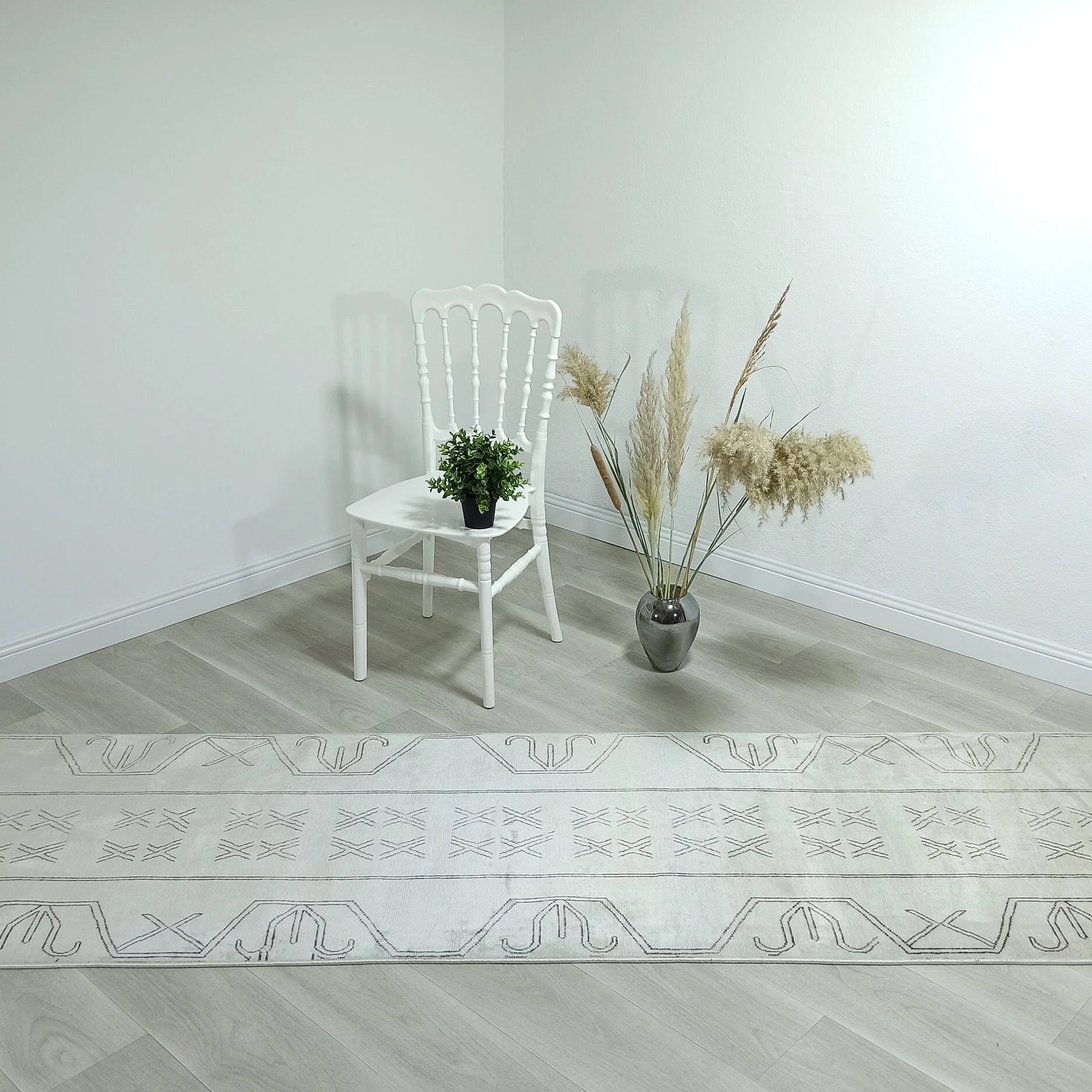 Flinda Neutral Cream Turkish Rug