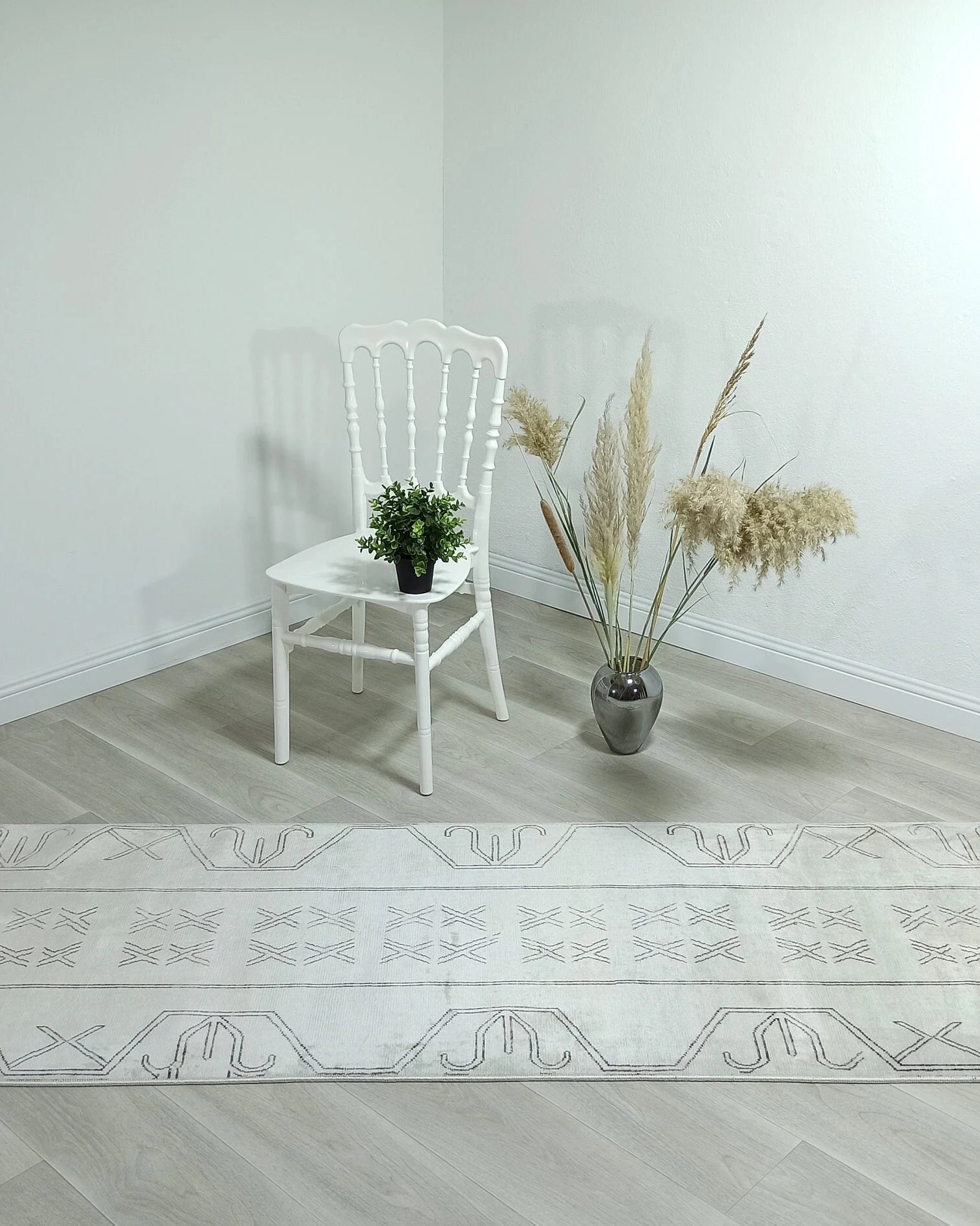 Flinda Neutral Cream Turkish Rug