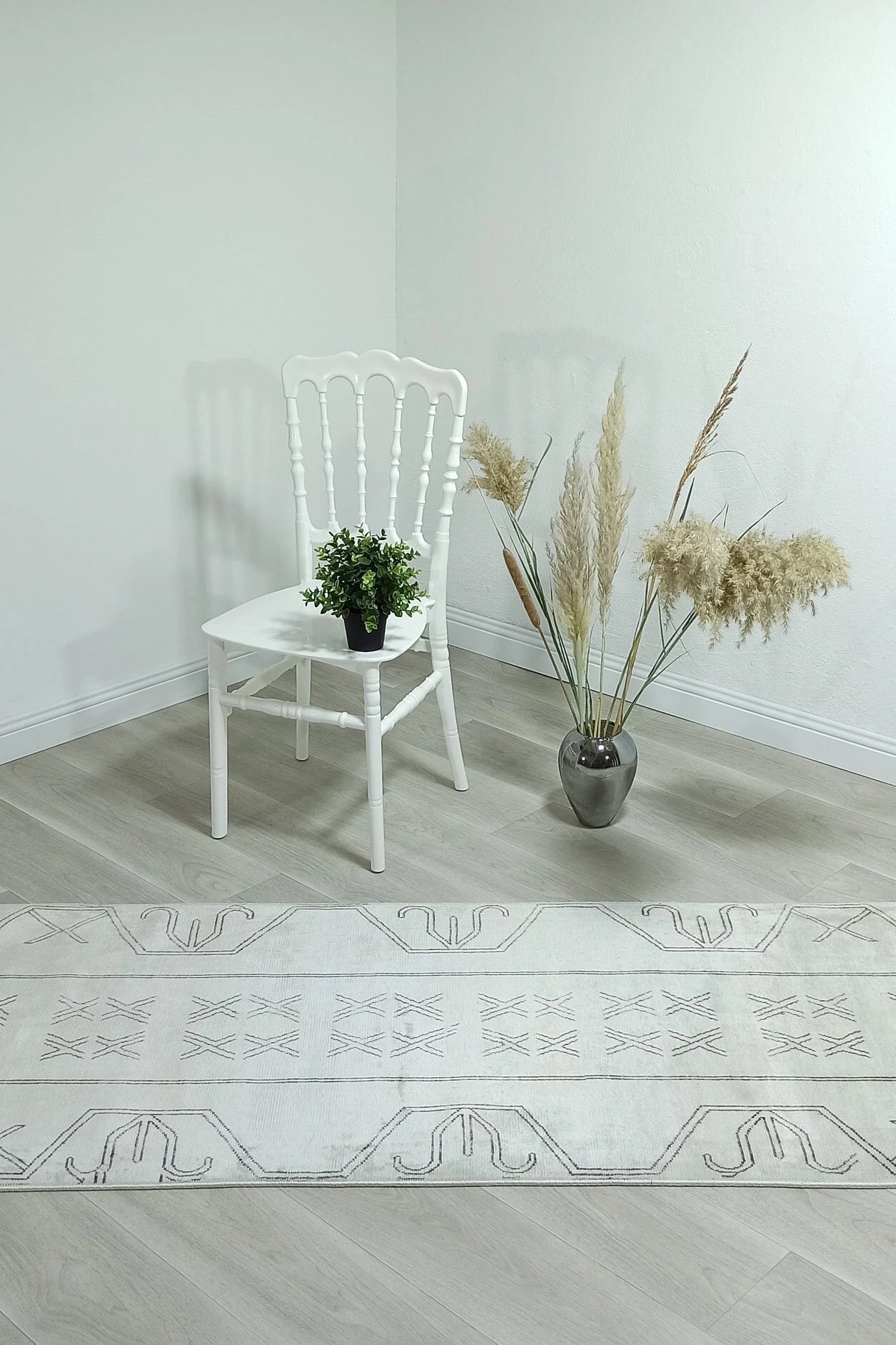 Flinda Neutral Cream Turkish Rug