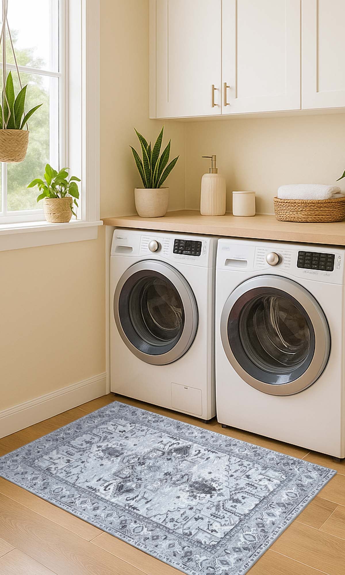 Pastel Heriz Light Gray Area Rug