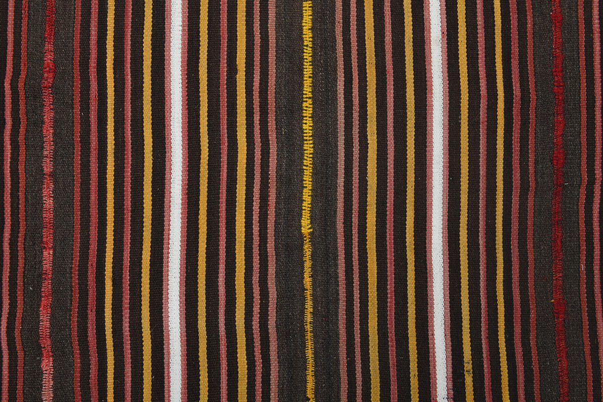 Authentic Anatolian vintage kilim runner rug (1960s) with oriental design – one-of-a-kind at Fame Rugs