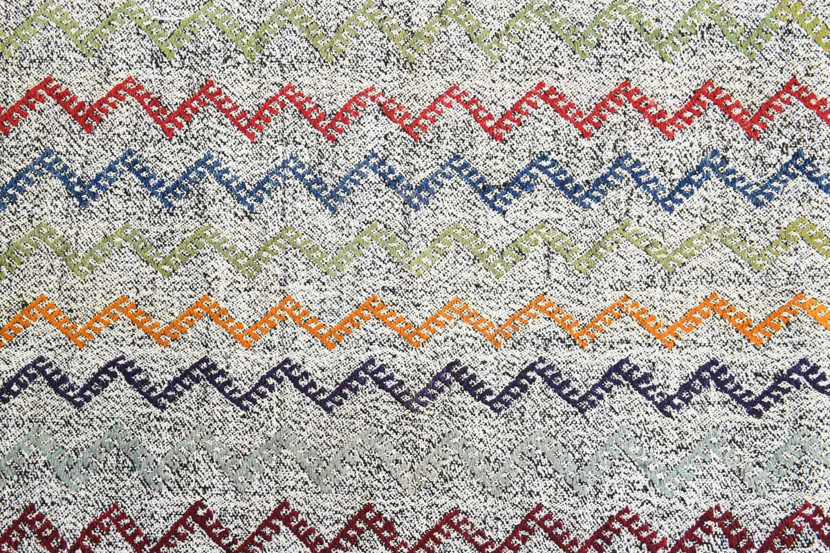 192x269 cm vintage Anatolian kilim rug – Ouranopheme, flatweave, wool