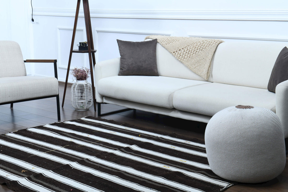 Authentic Anatolian vintage kilim rug (1960s) with striped design – one-of-a-kind at Fame Rugs