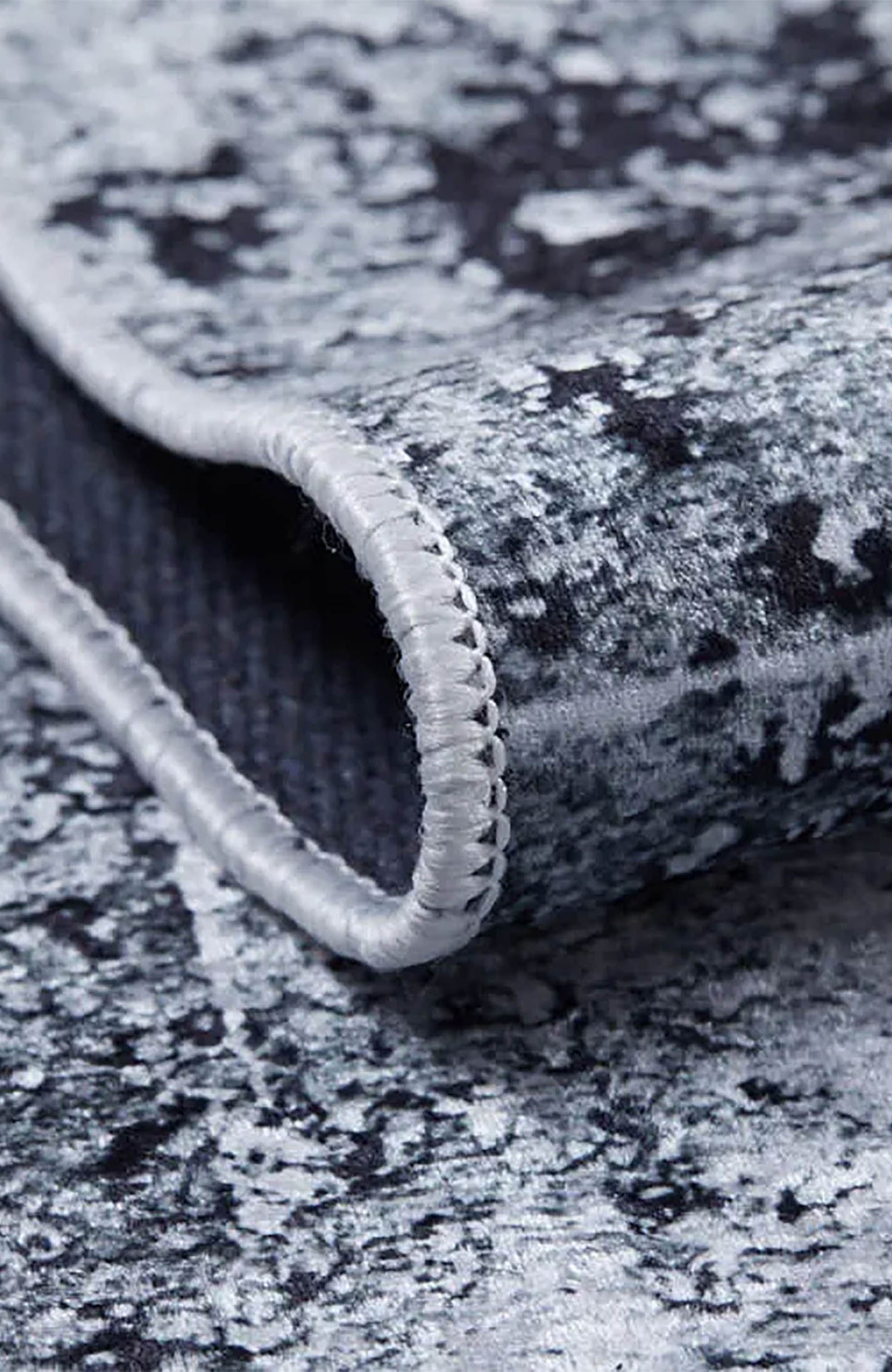 Clover Abstract Modern Black Decorative Rug