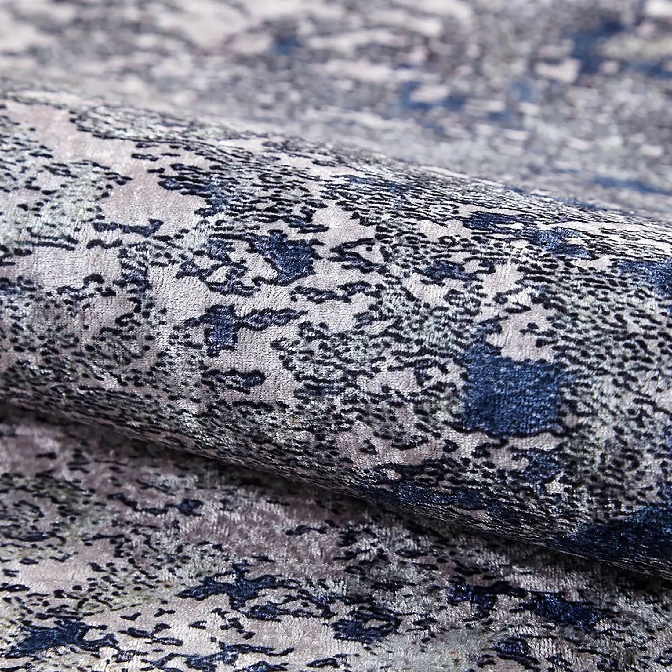 Zoey Turkish Floral Vintage Geometric Modern Rug