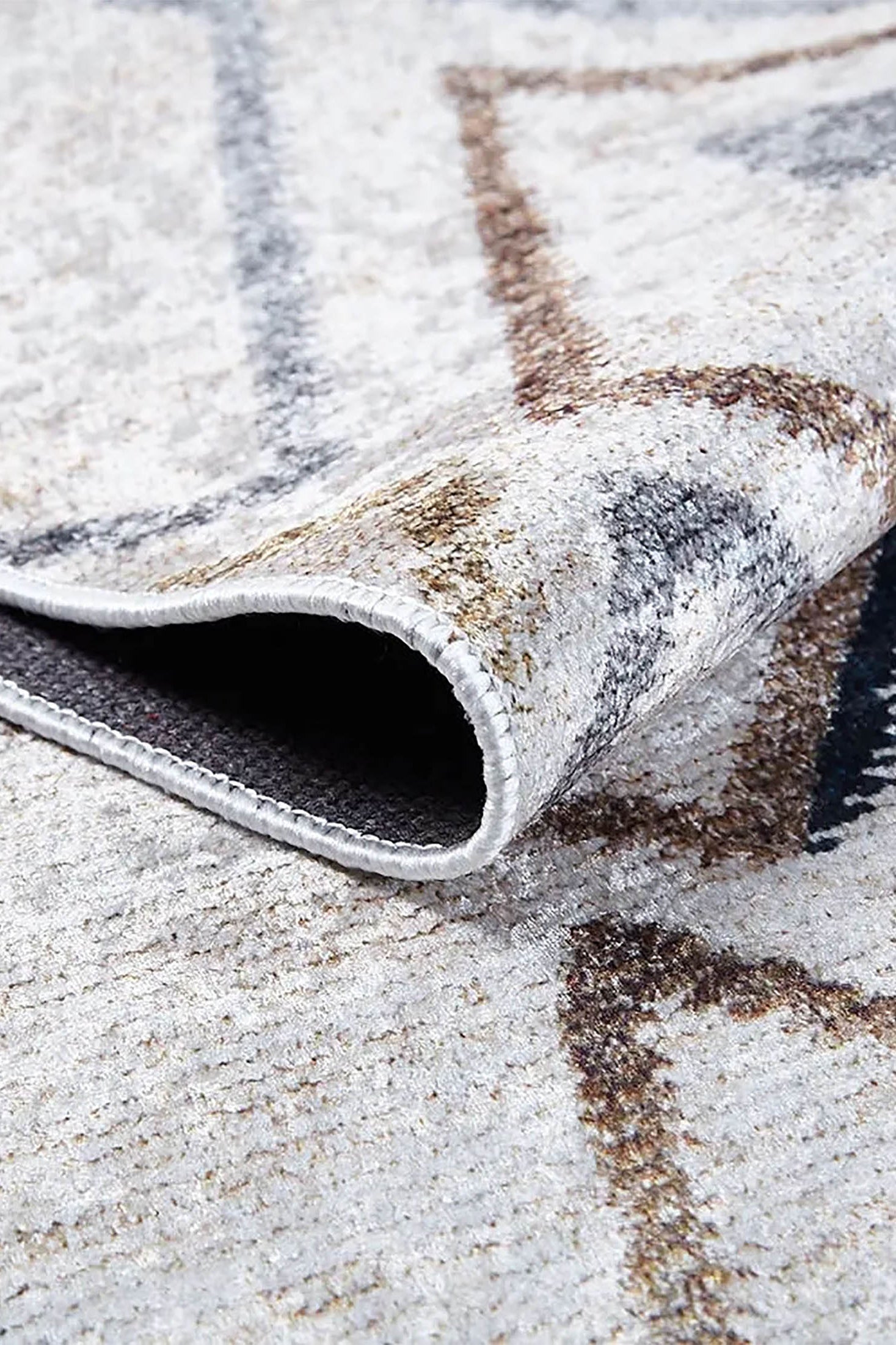 Clara Moroccan Kilim Geometric Rug