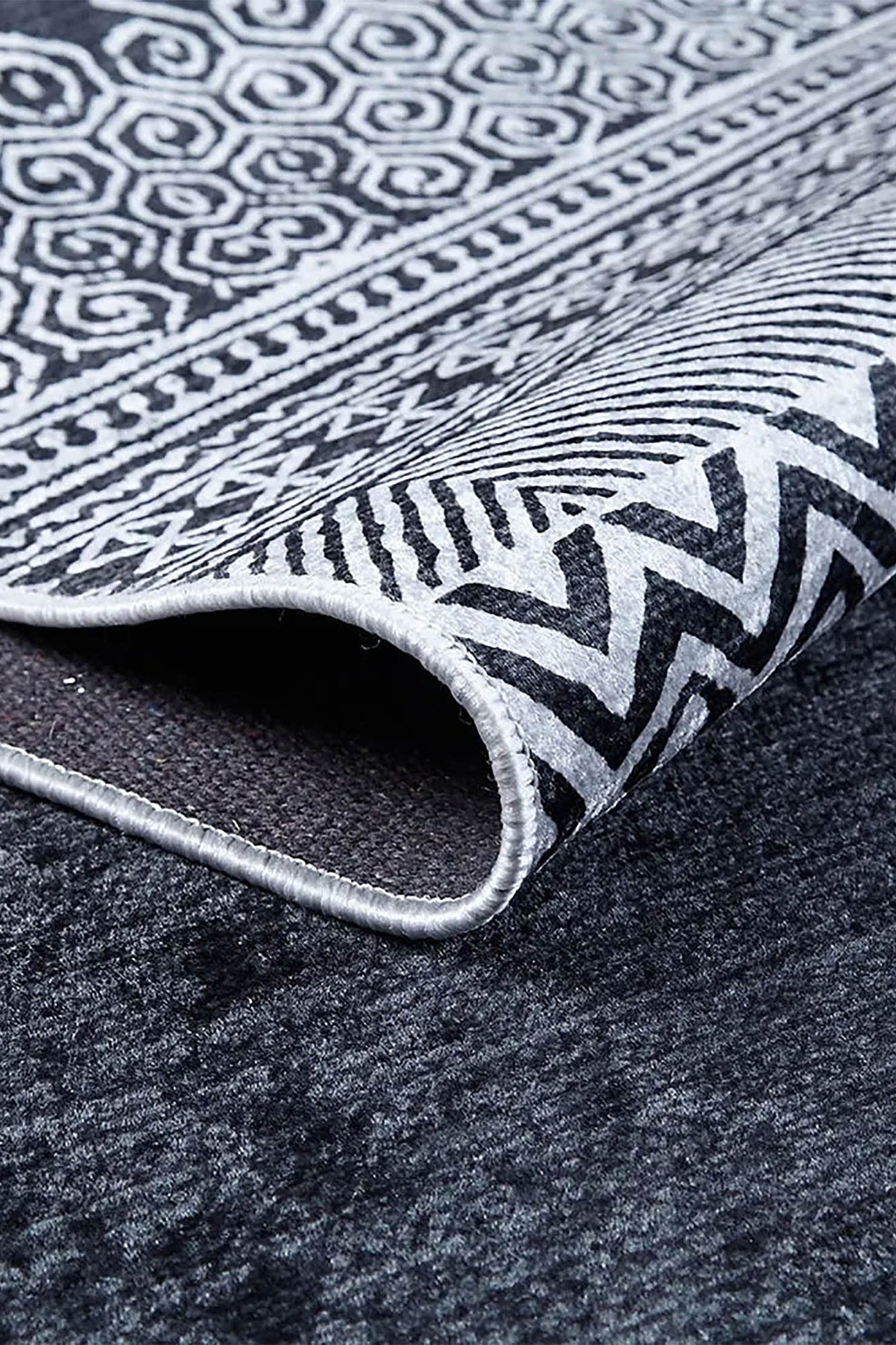 Melody Turkish Ethnic Gray Kilim Geometric Rug