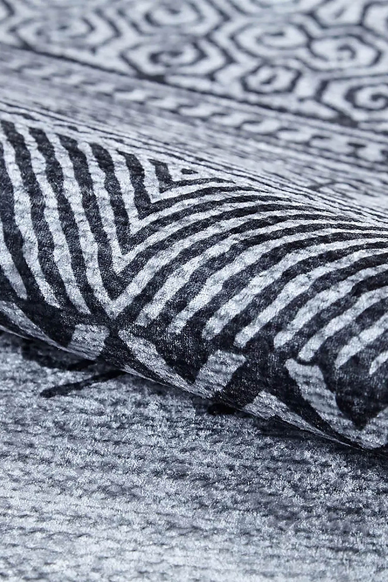 Rylee Turkish Ethnic Kilim Geometric Gray Rug