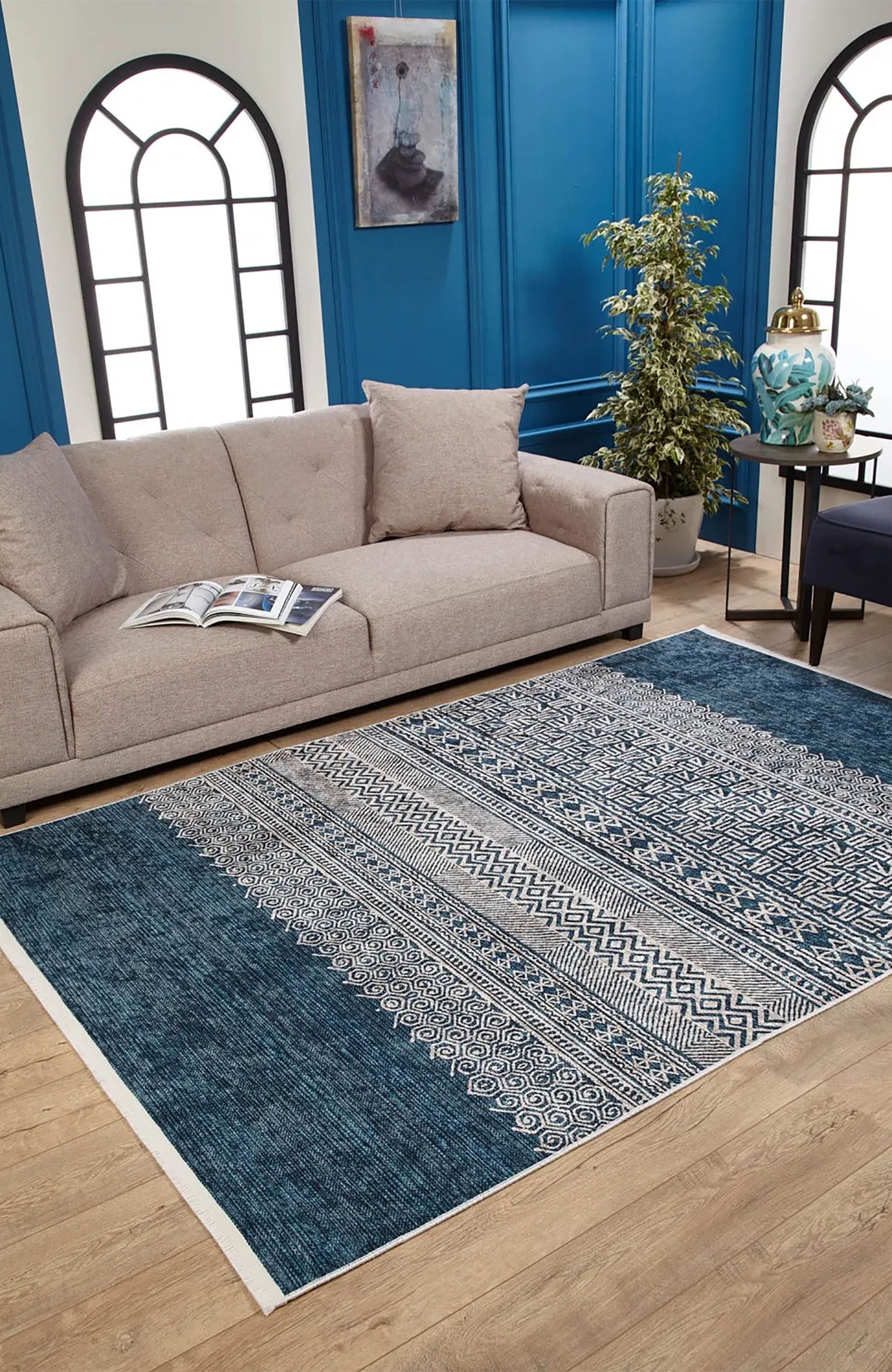 Adalynn Turkish Ethnic Kilim Geometric Rug