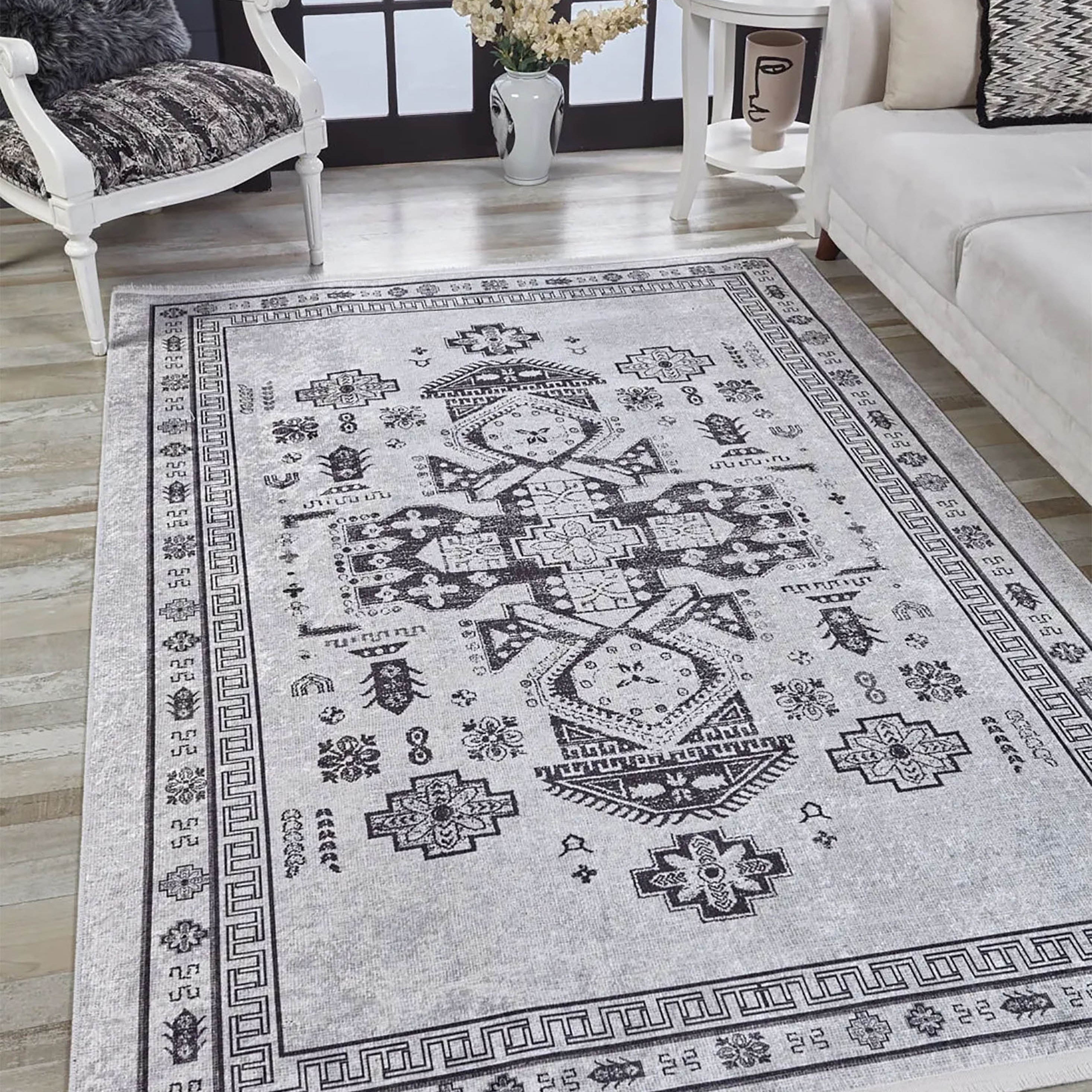 Aitana Turkish Oriental Medallion Geometric Rug