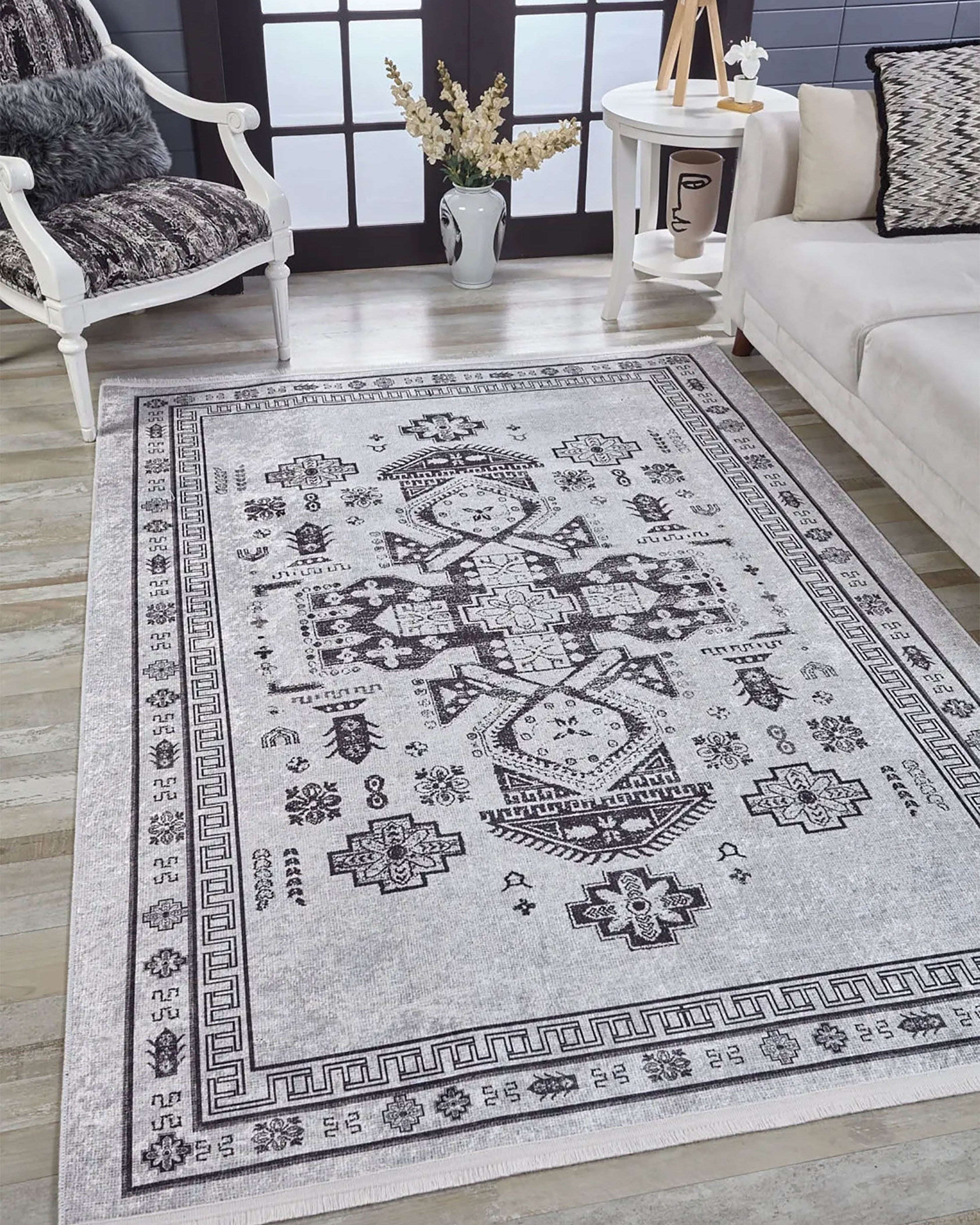 Aitana Turkish Oriental Medallion Geometric Rug
