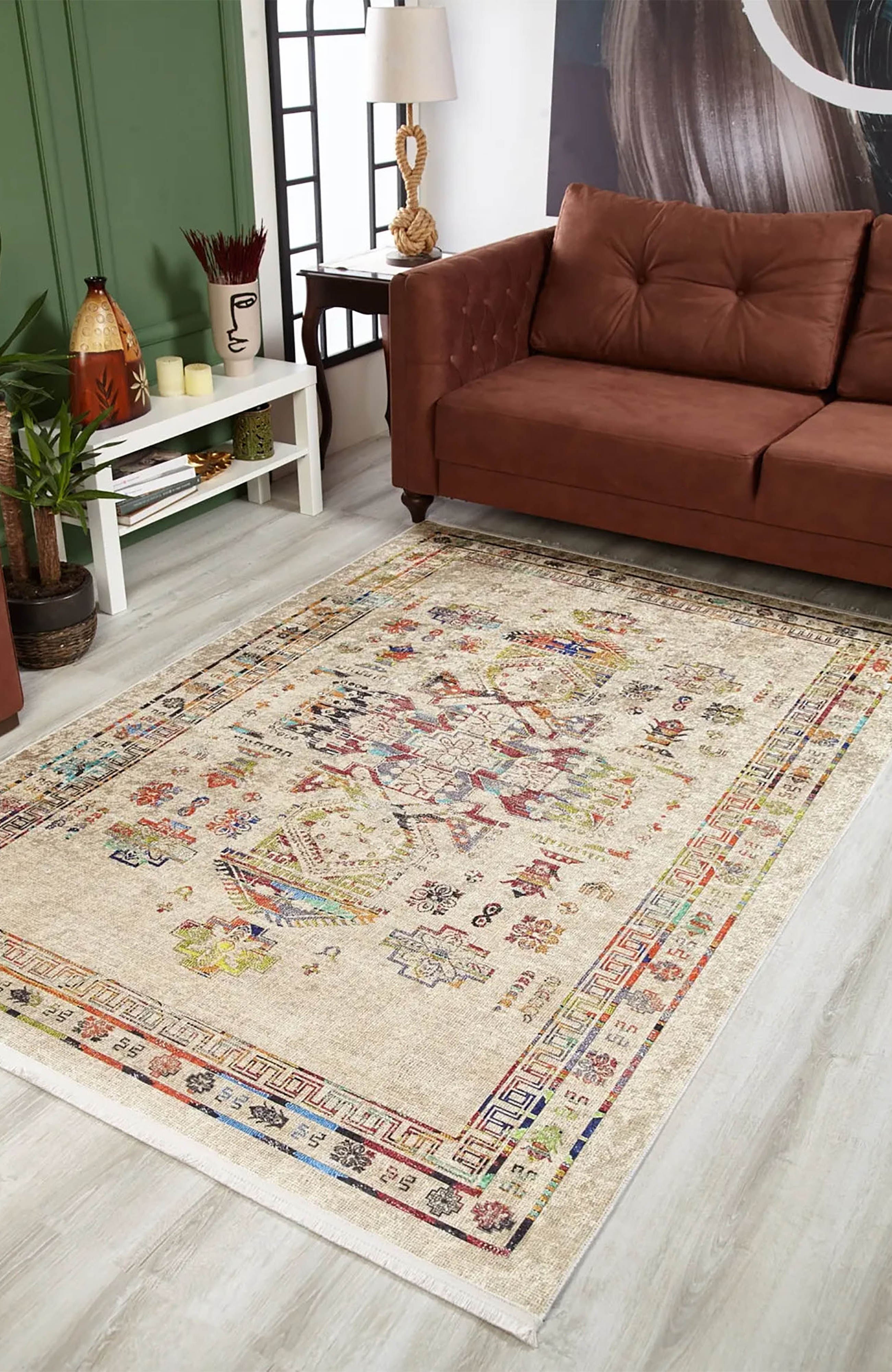 Aliyah Turkish Oriental Medallion Geometric Rug