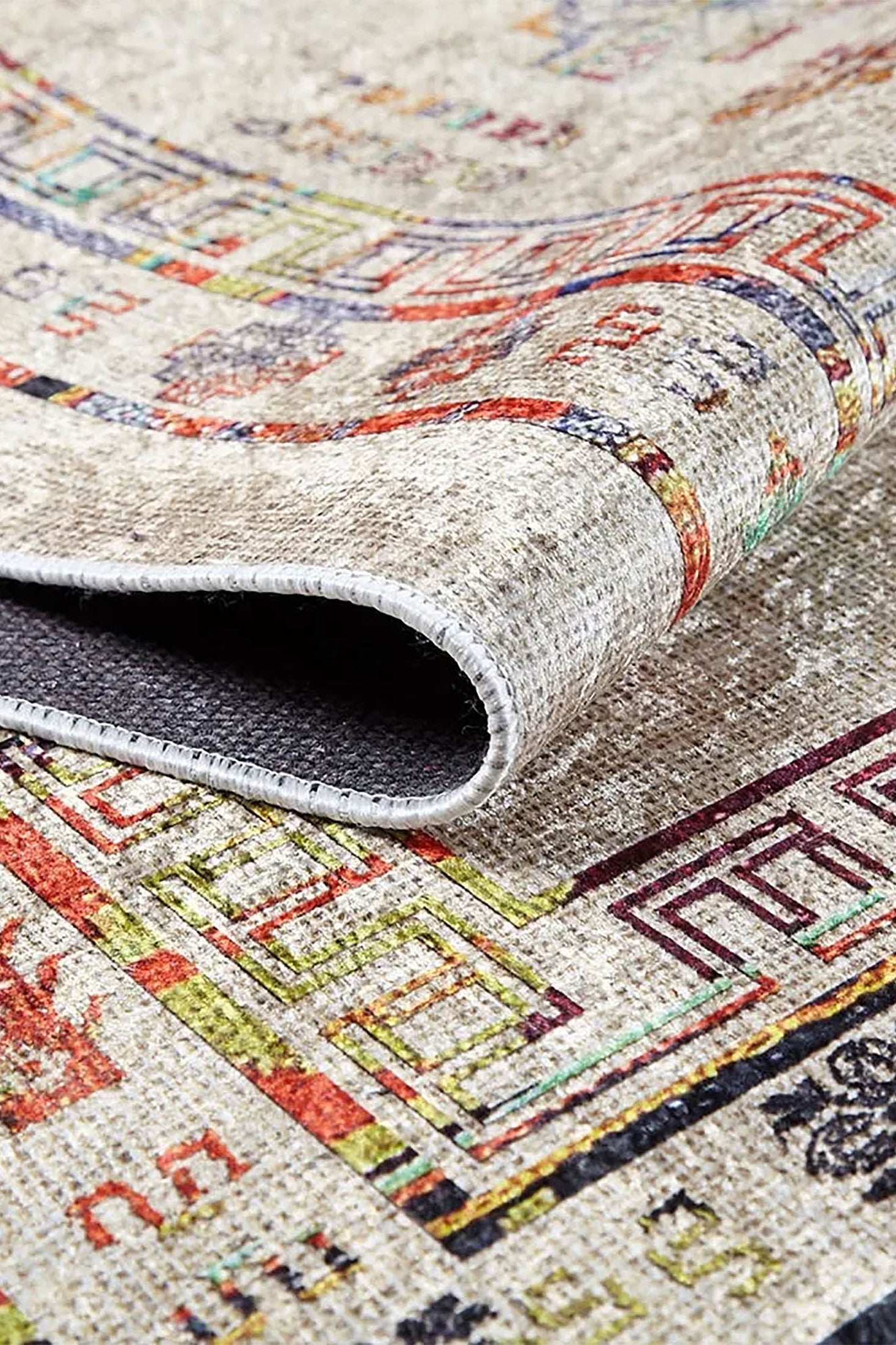 Aliyah Turkish Oriental Medallion Geometric Rug