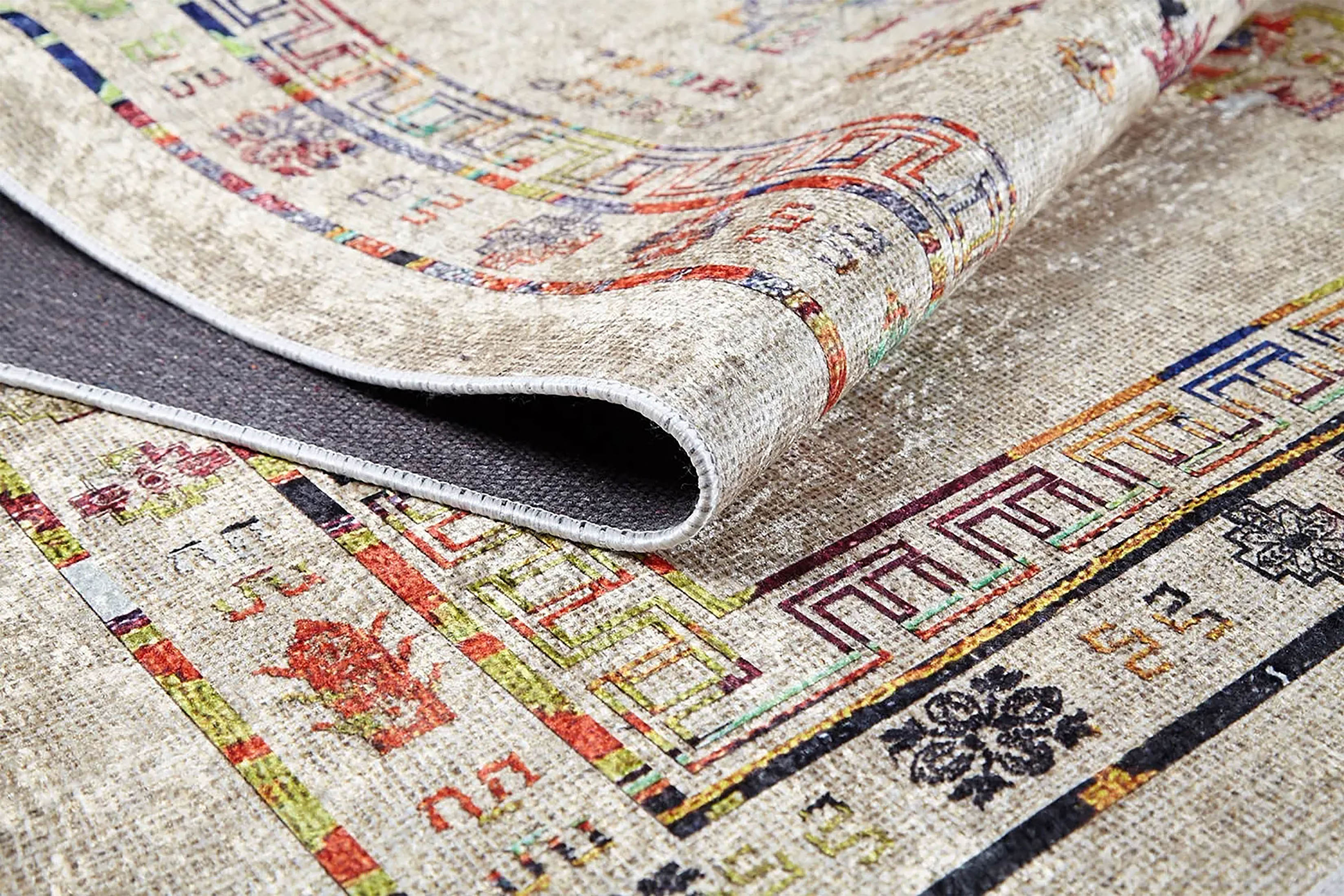 Aliyah Turkish Oriental Medallion Geometric Rug