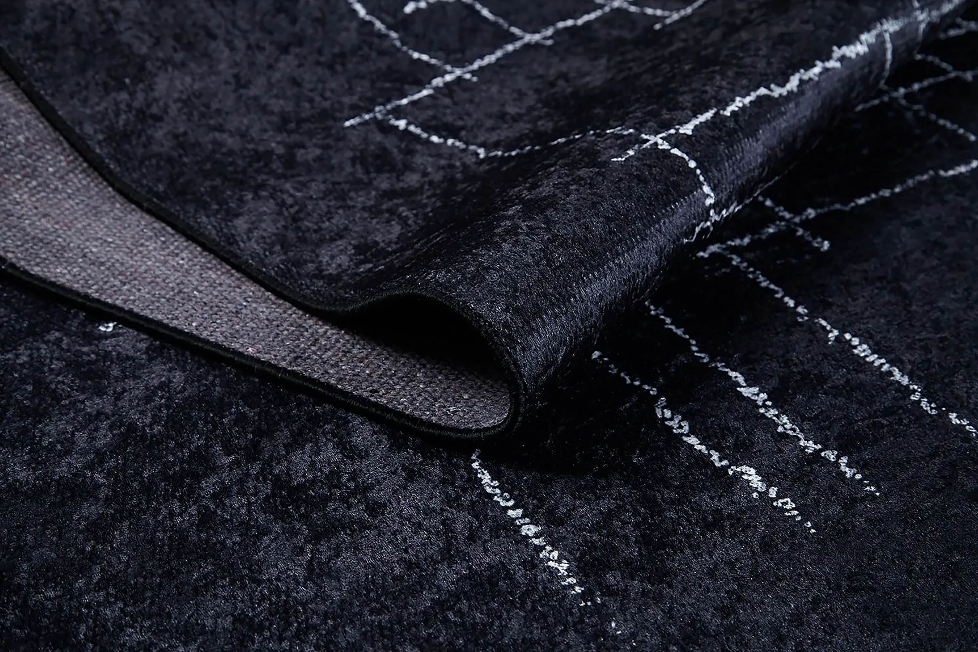 Danna Trellis Geometric Luxury Black White Rug