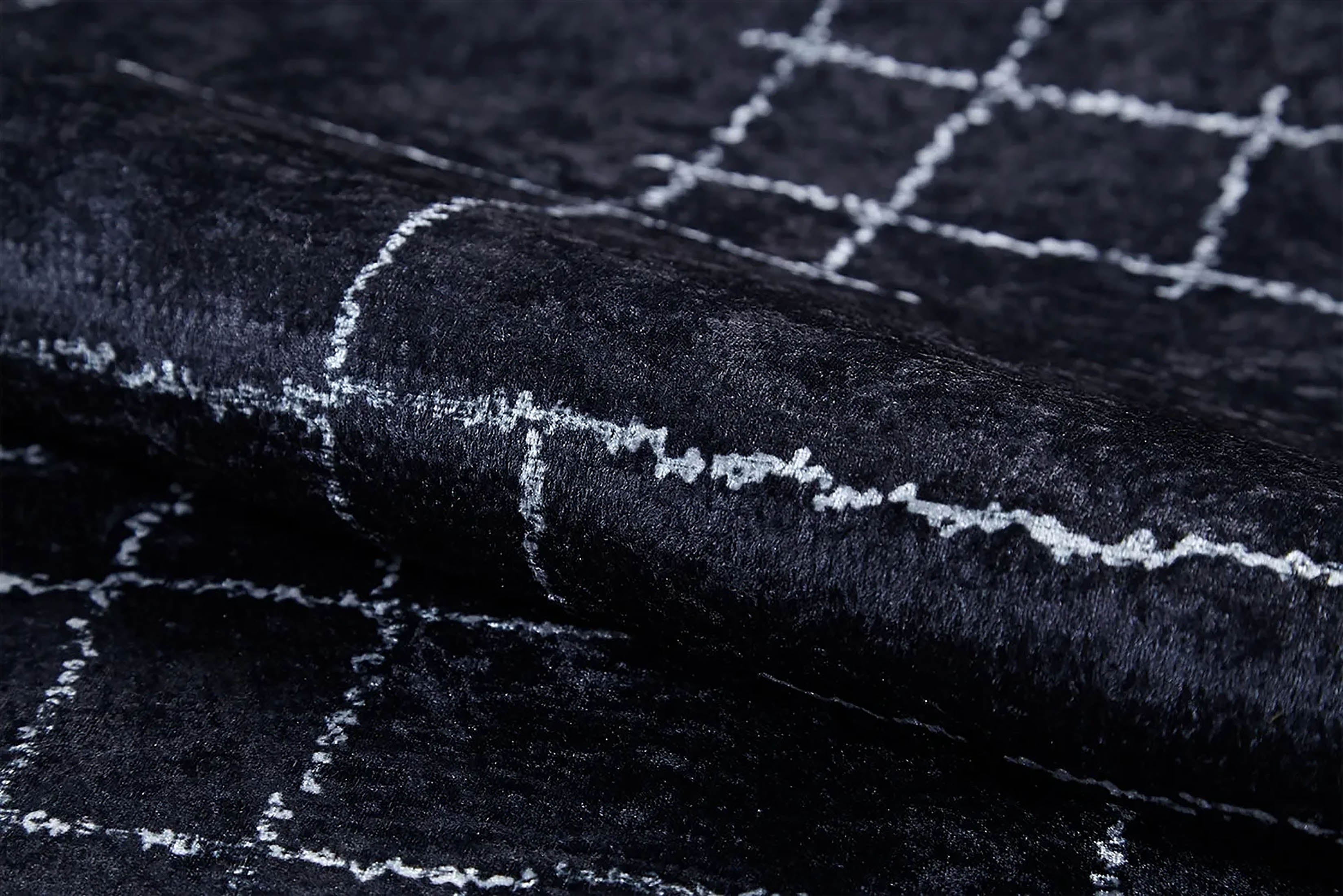 Danna Trellis Geometric Luxury Black White Rug