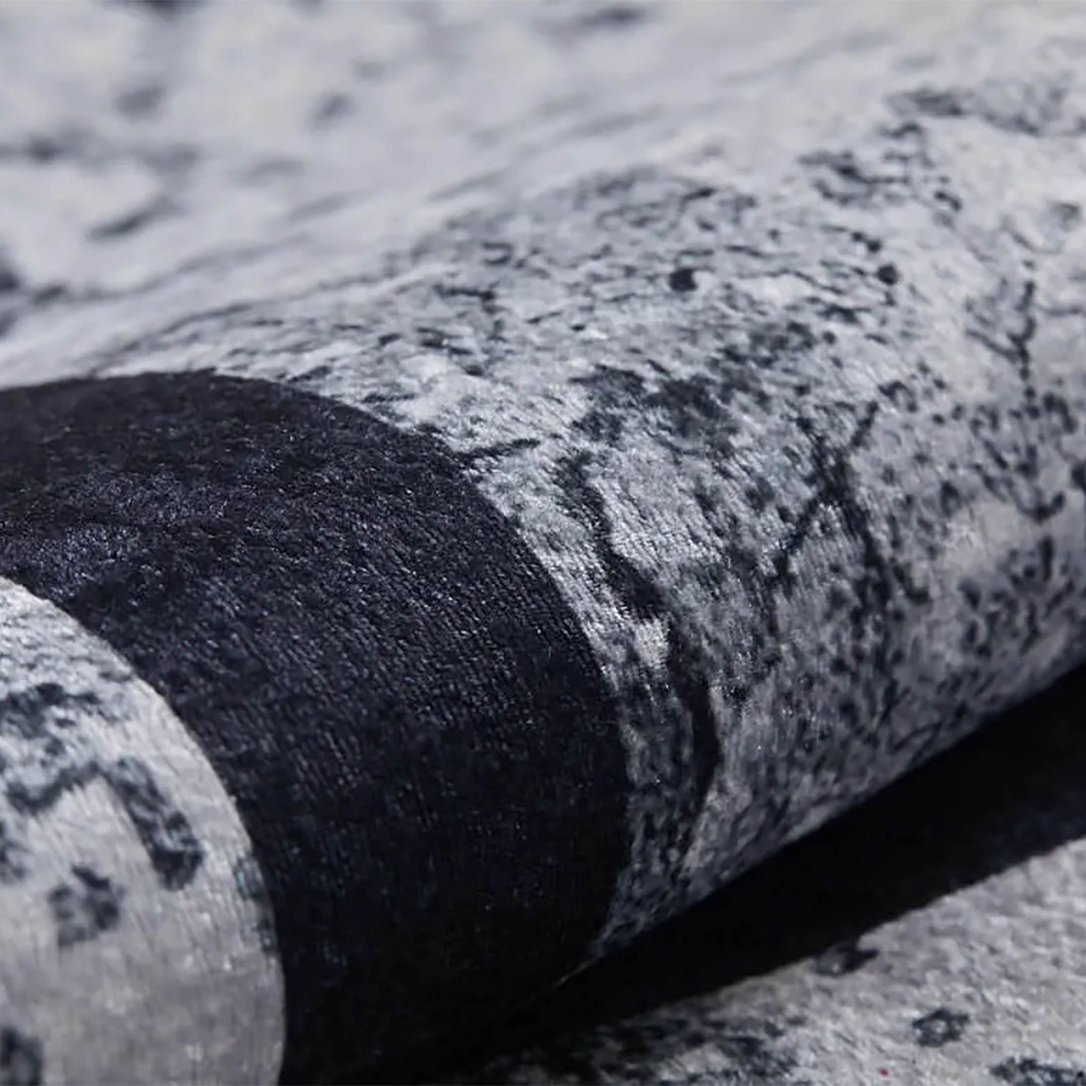 Anastasia Geometric Greek Key Border Rug