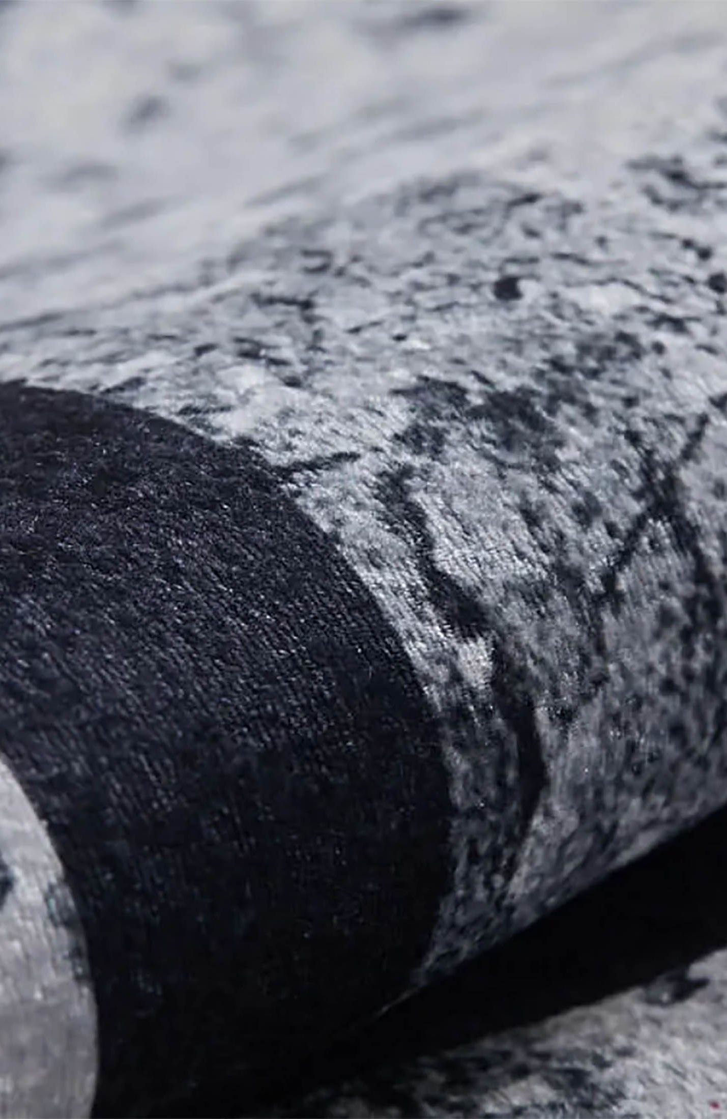 Anastasia Geometric Greek Key Border Rug