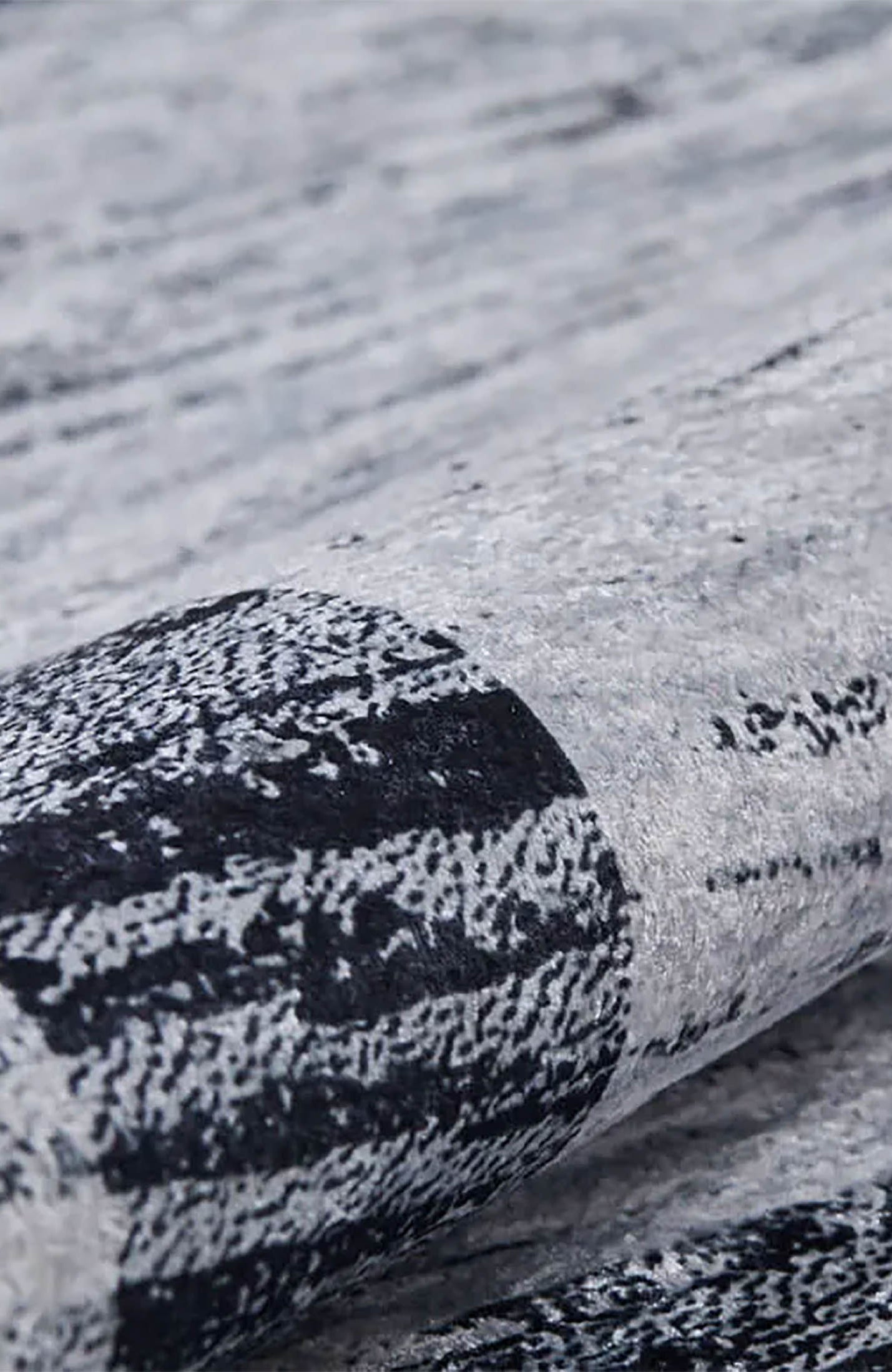 Rosalie Geometric Border Abstract Rug