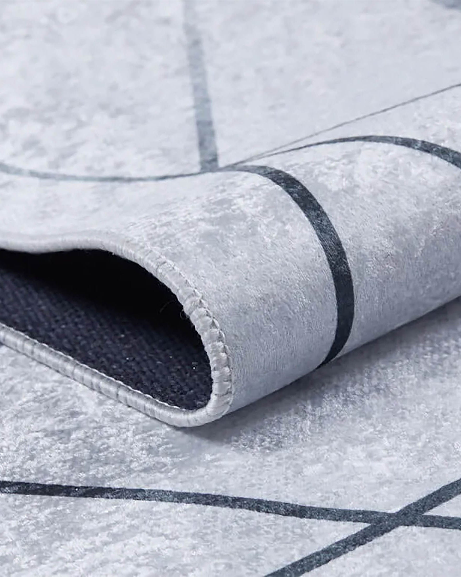 Naya Geometric Border Modern Home Decor Rug