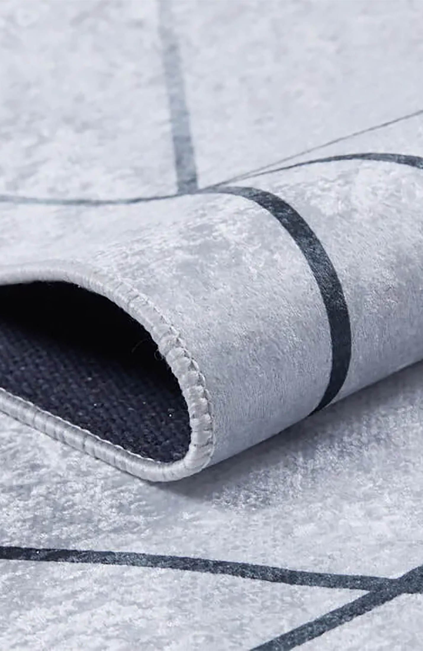 Naya Geometric Border Modern Home Decor Rug