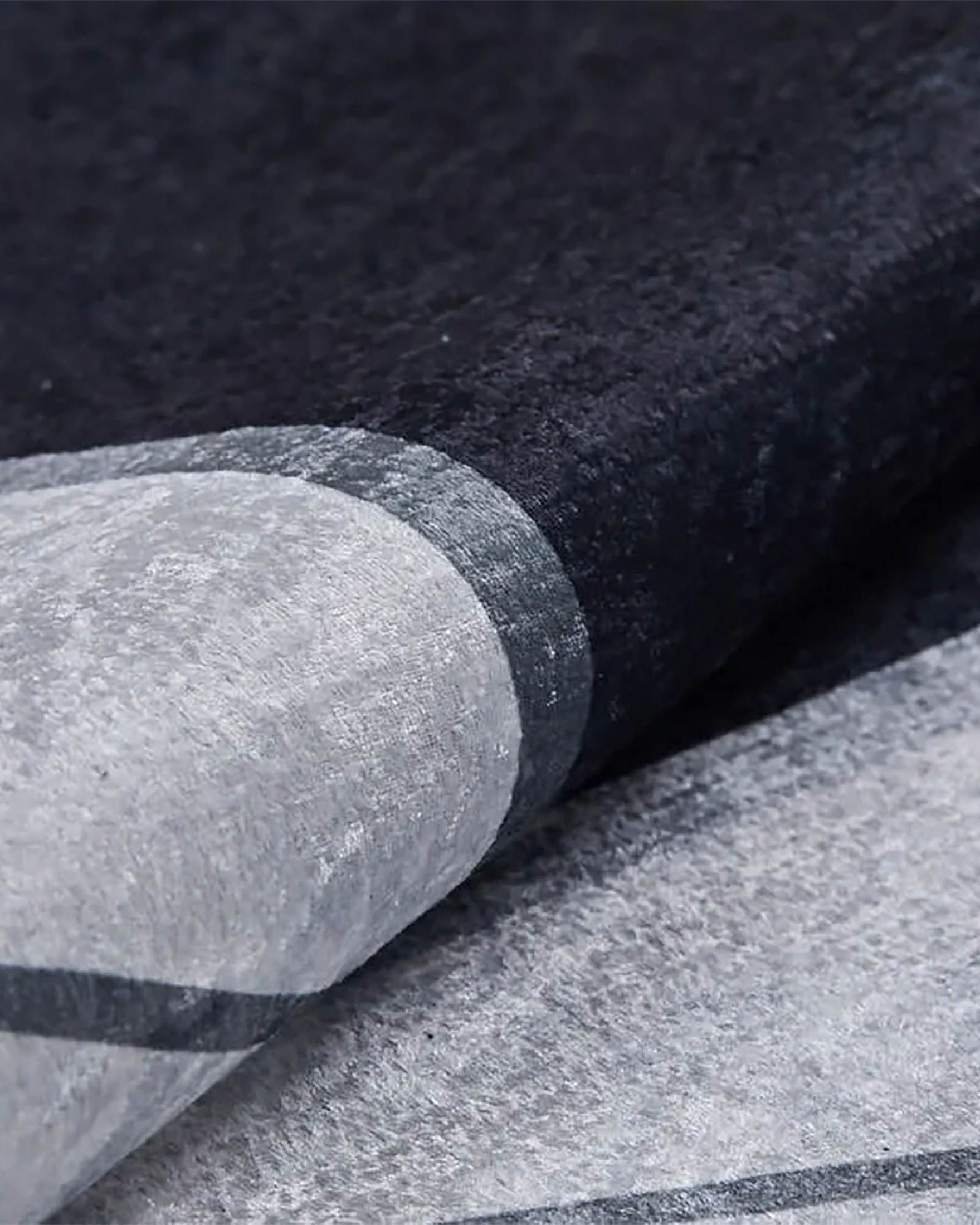 Iliana Geometric Border Modern Home Decor Rug