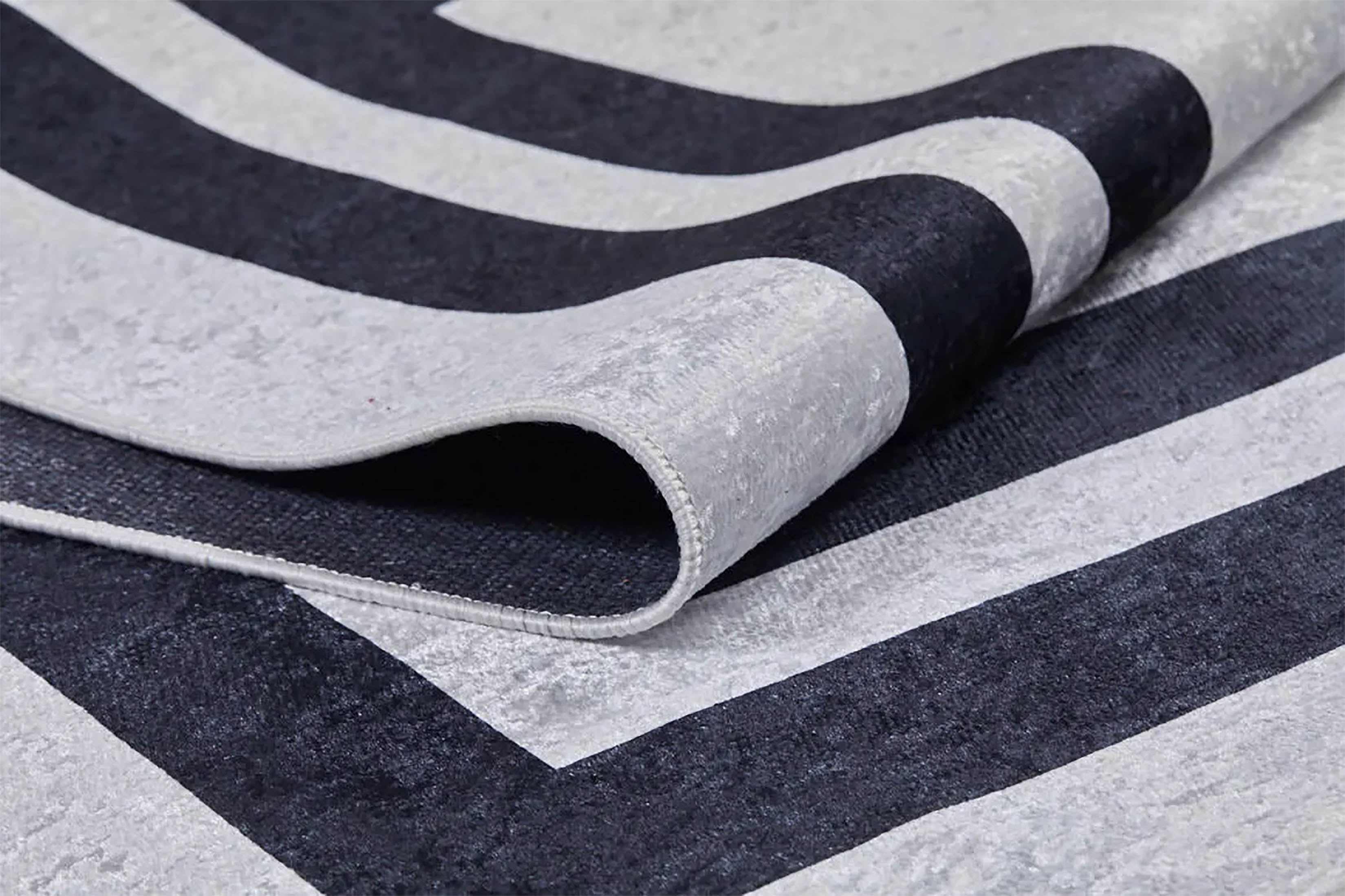 Lola Geometric Gray Black Luxury Bordered Rug