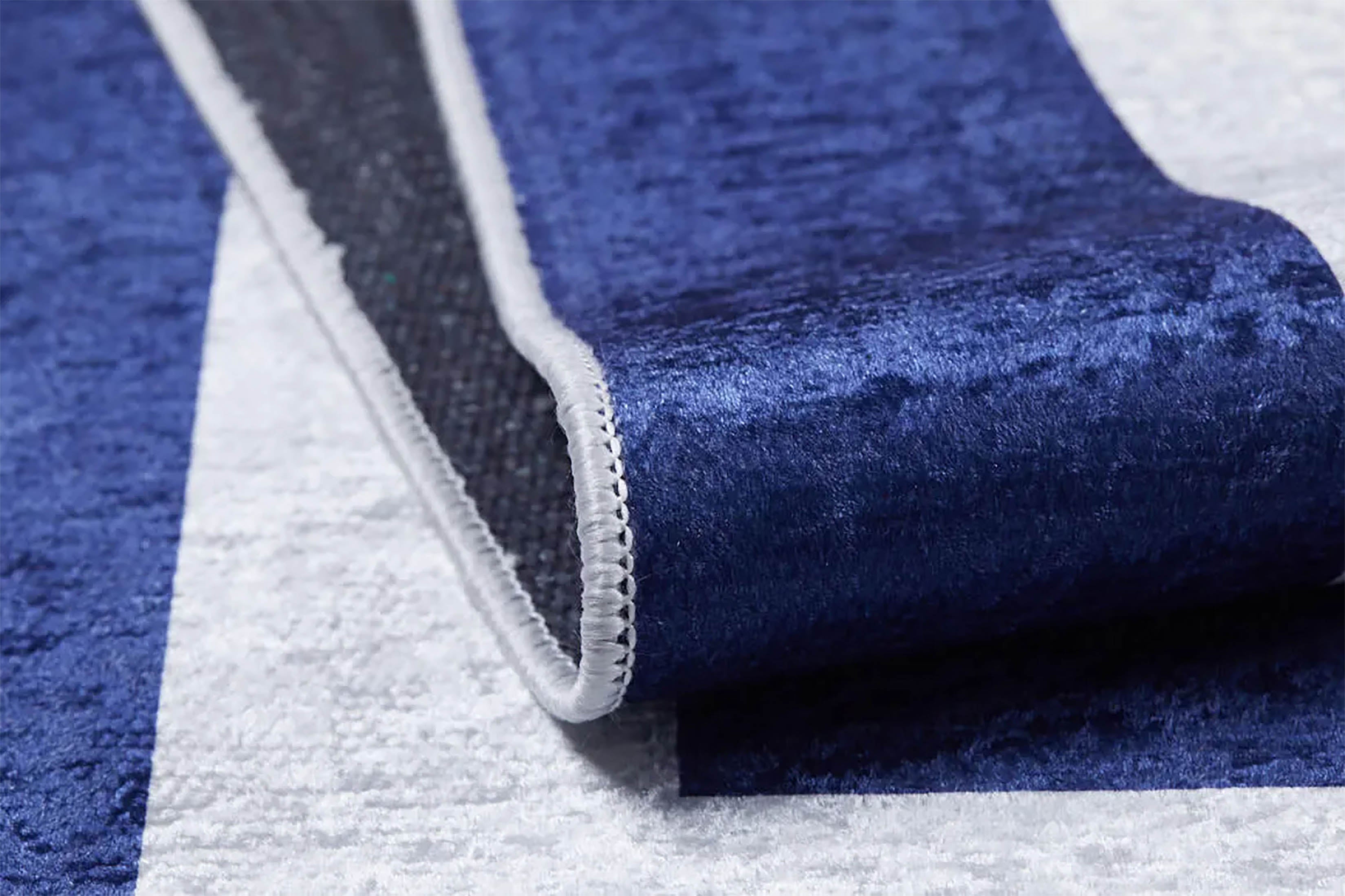 Avery Geometric Blue Luxury Bordered Rug