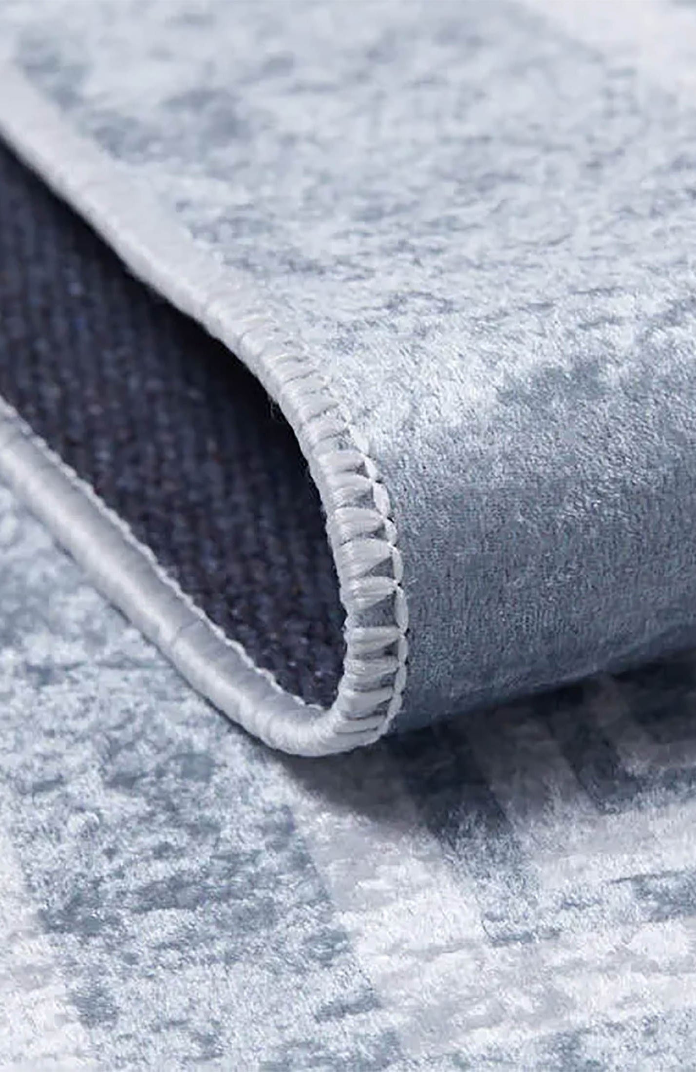 Harper Marble Gray Greek Key Border Rug