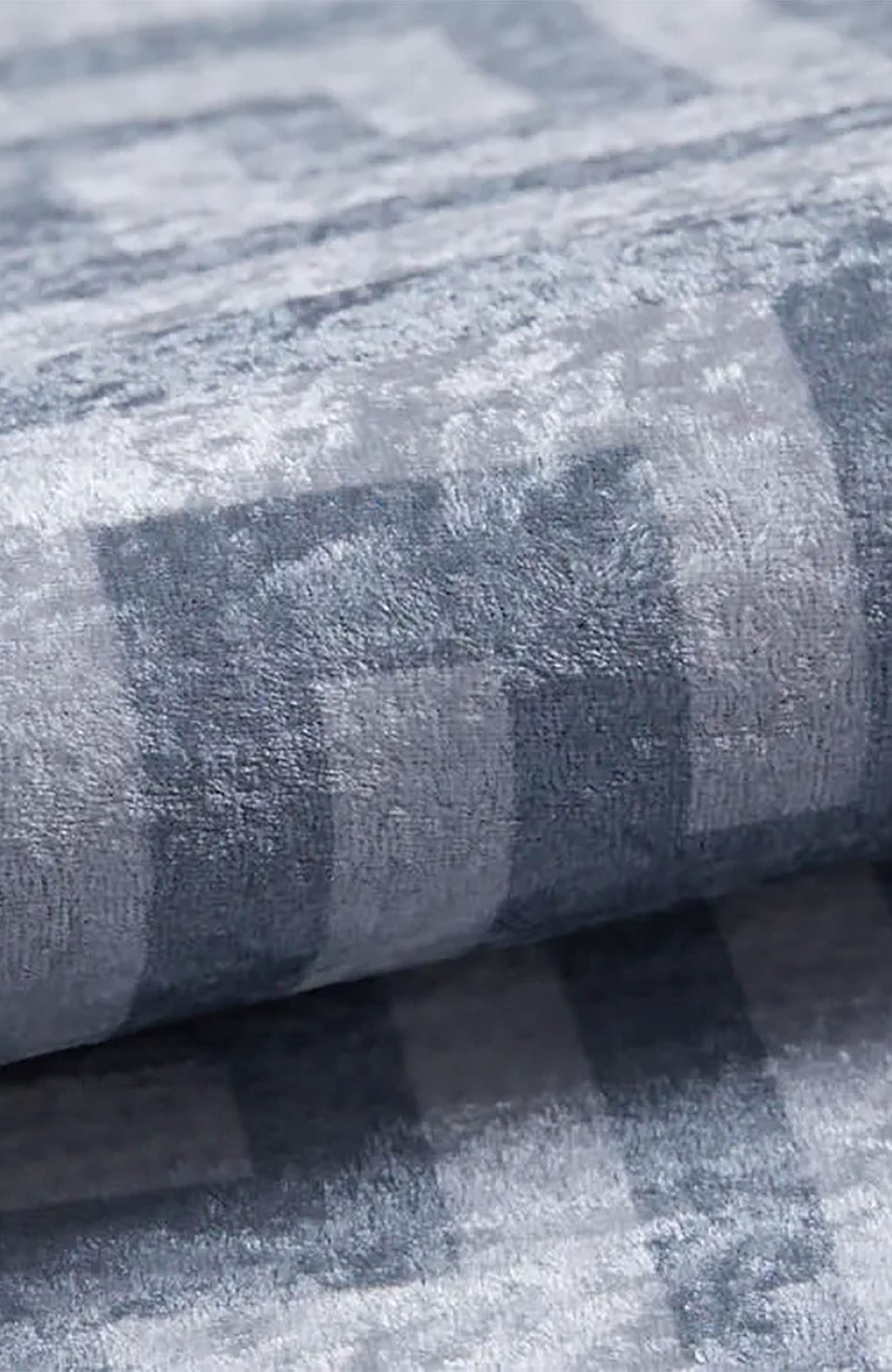 Harper Marble Gray Greek Key Border Rug