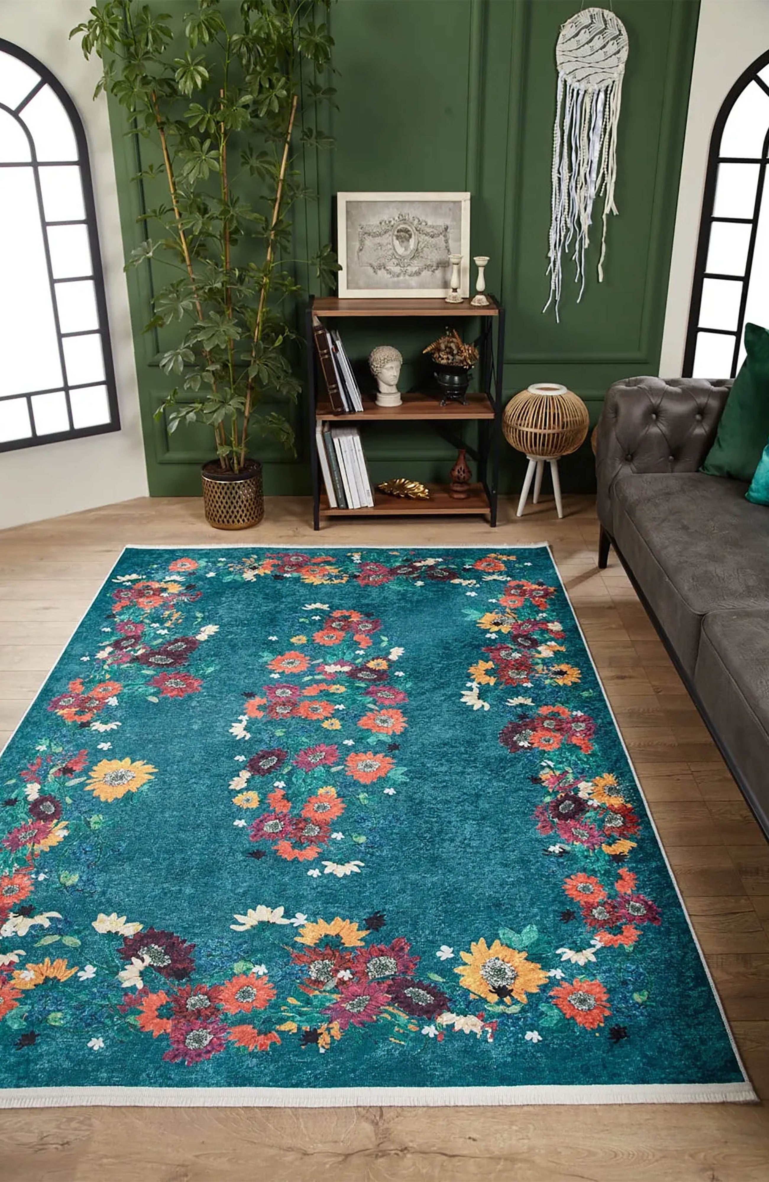 Aadhya Turkish Green Rose Decorative Floral Rug