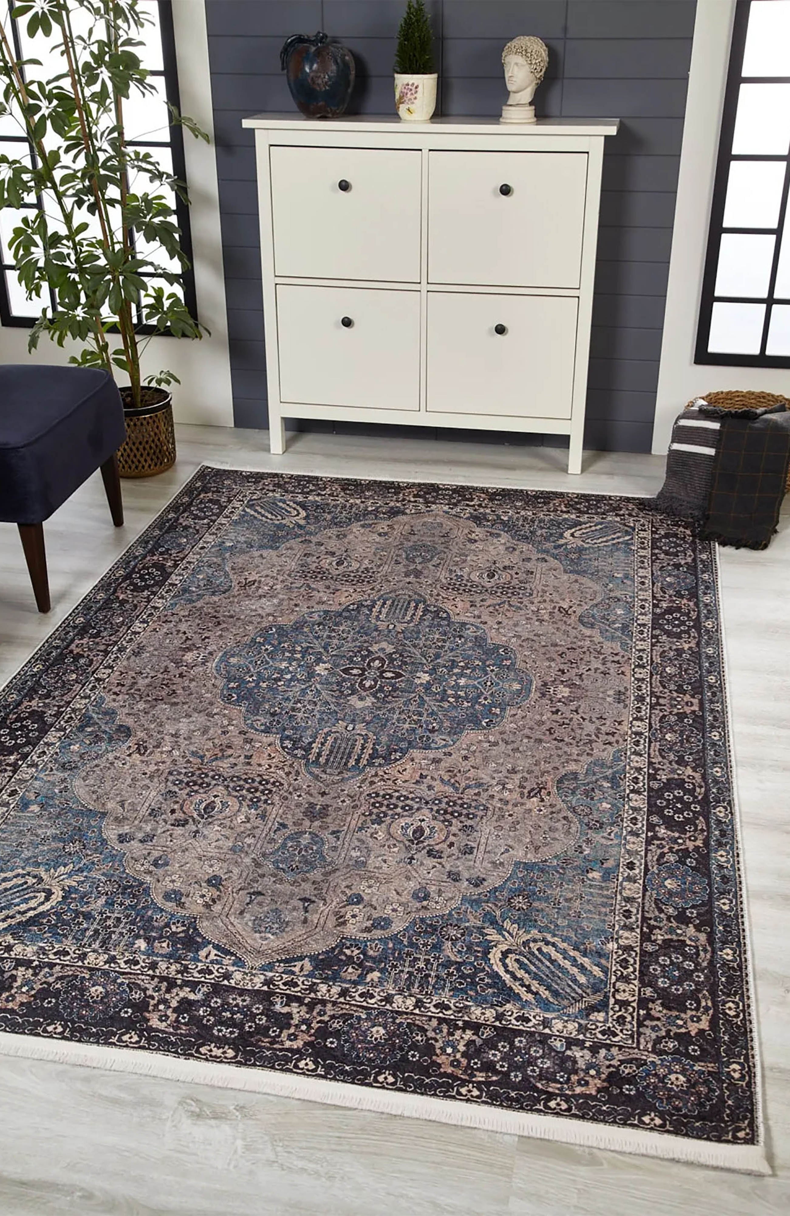 Raina Turkish Medallion Traditional Oriental Rug