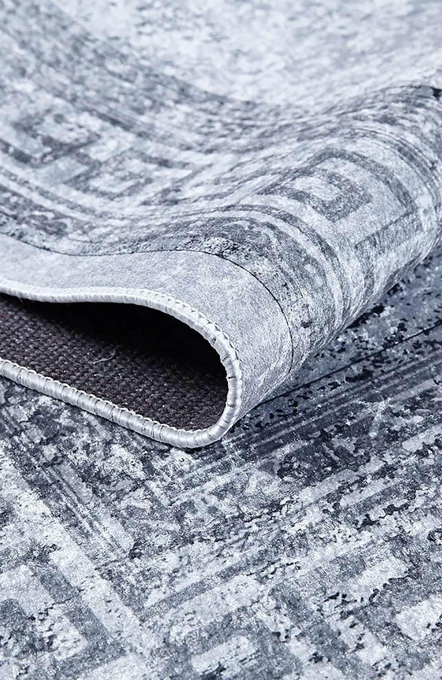 Delfin Marble Gray Greek Key Border Rug